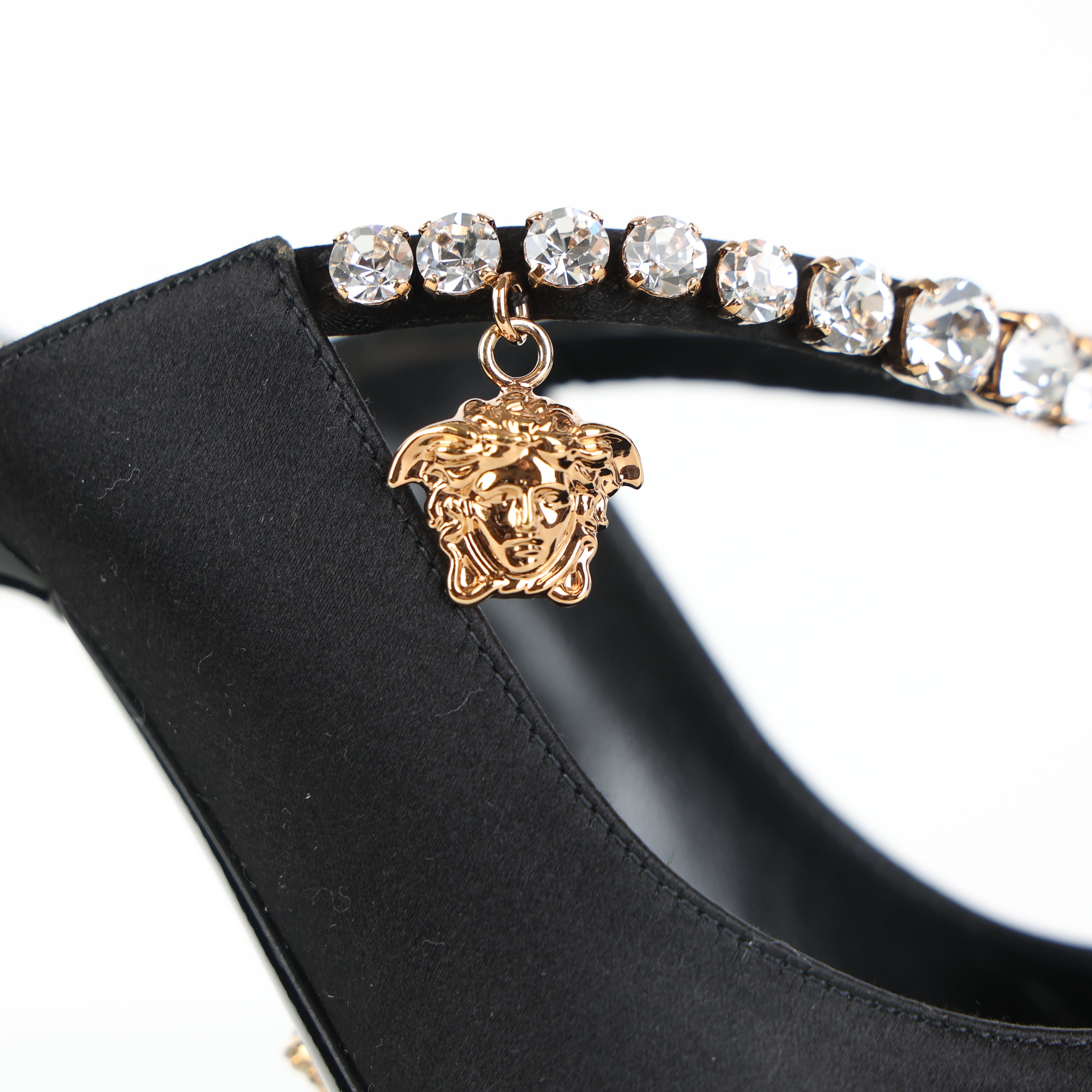 Heels , Shoe Size 39