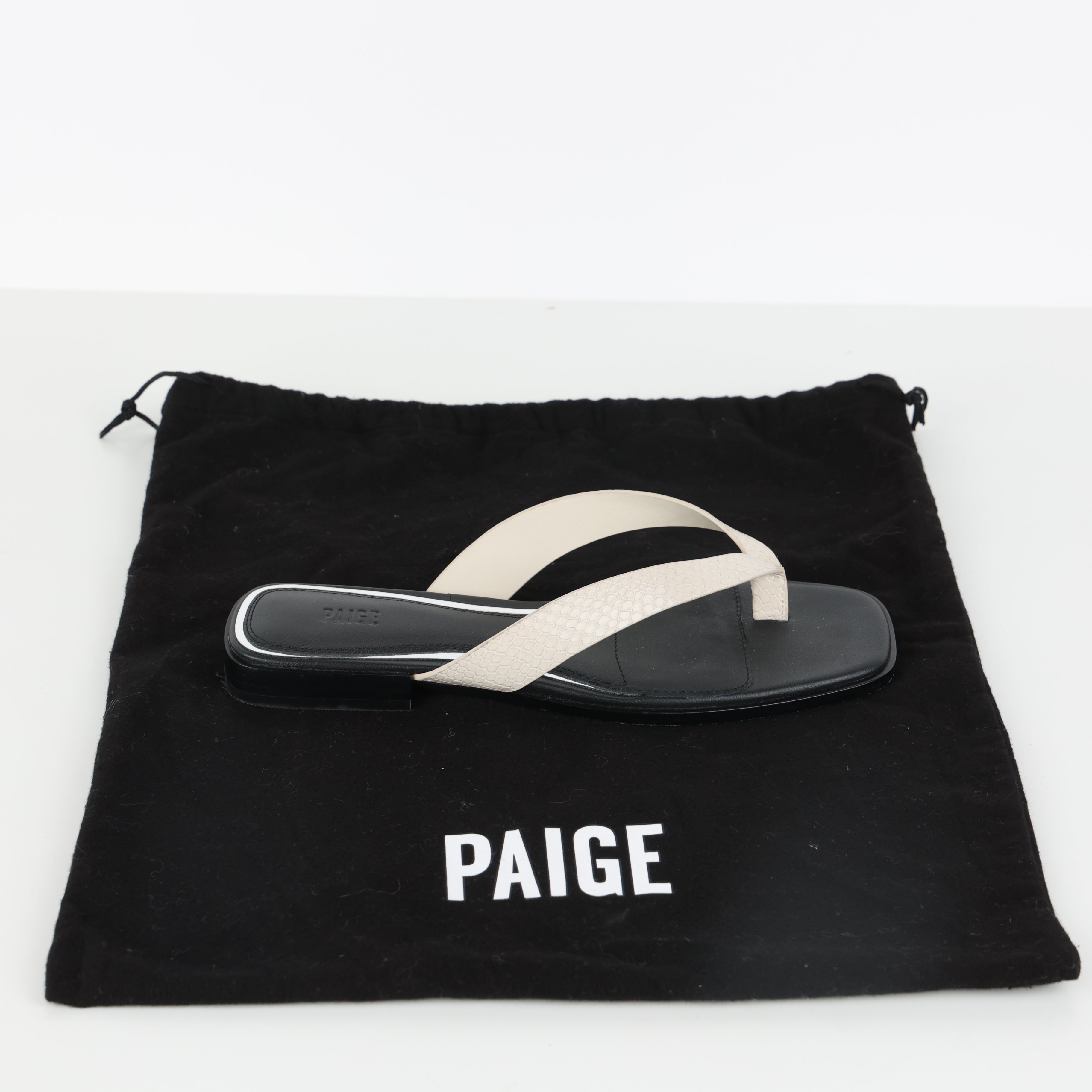 Flats , Shoe Size 37