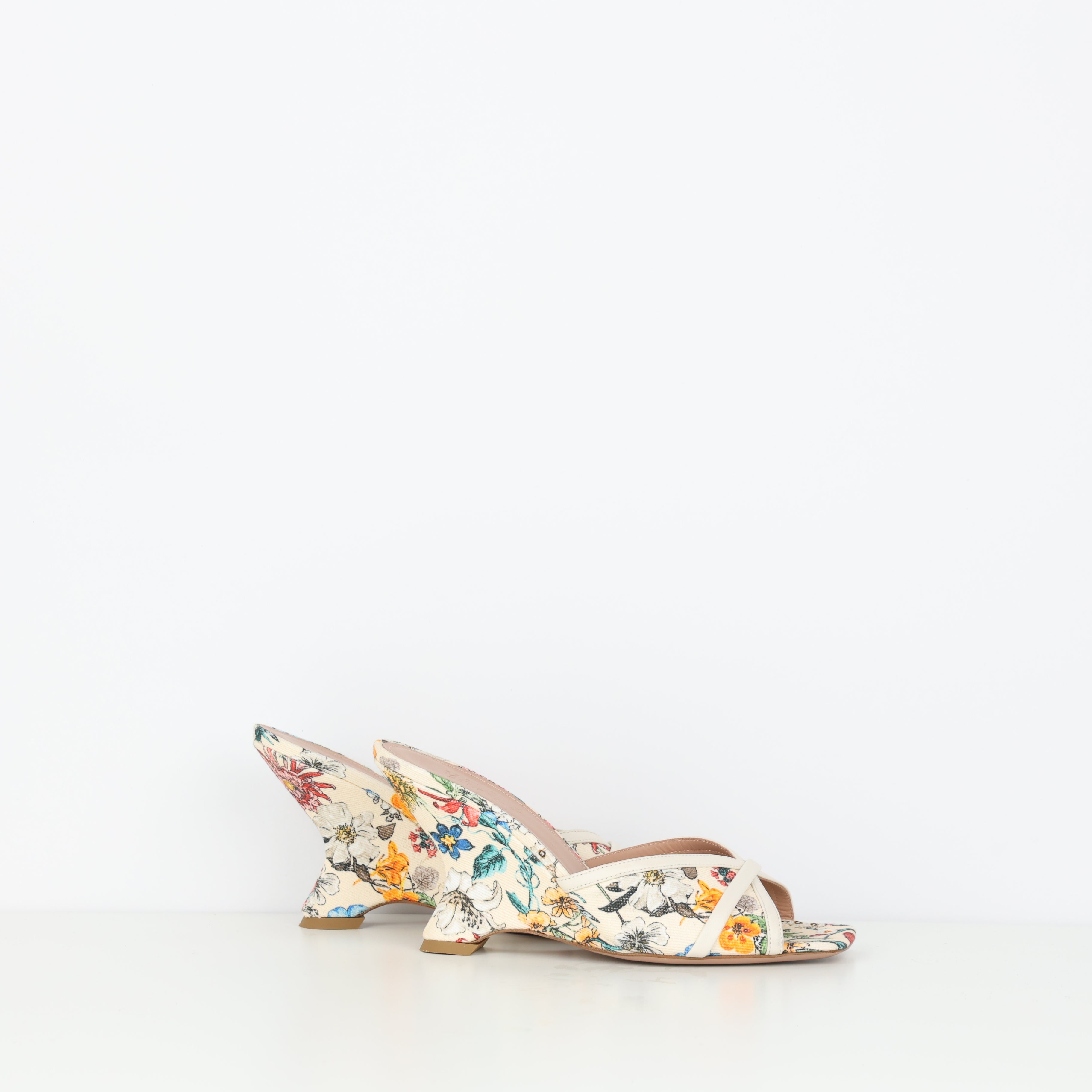 Heels , Shoe Size 39
