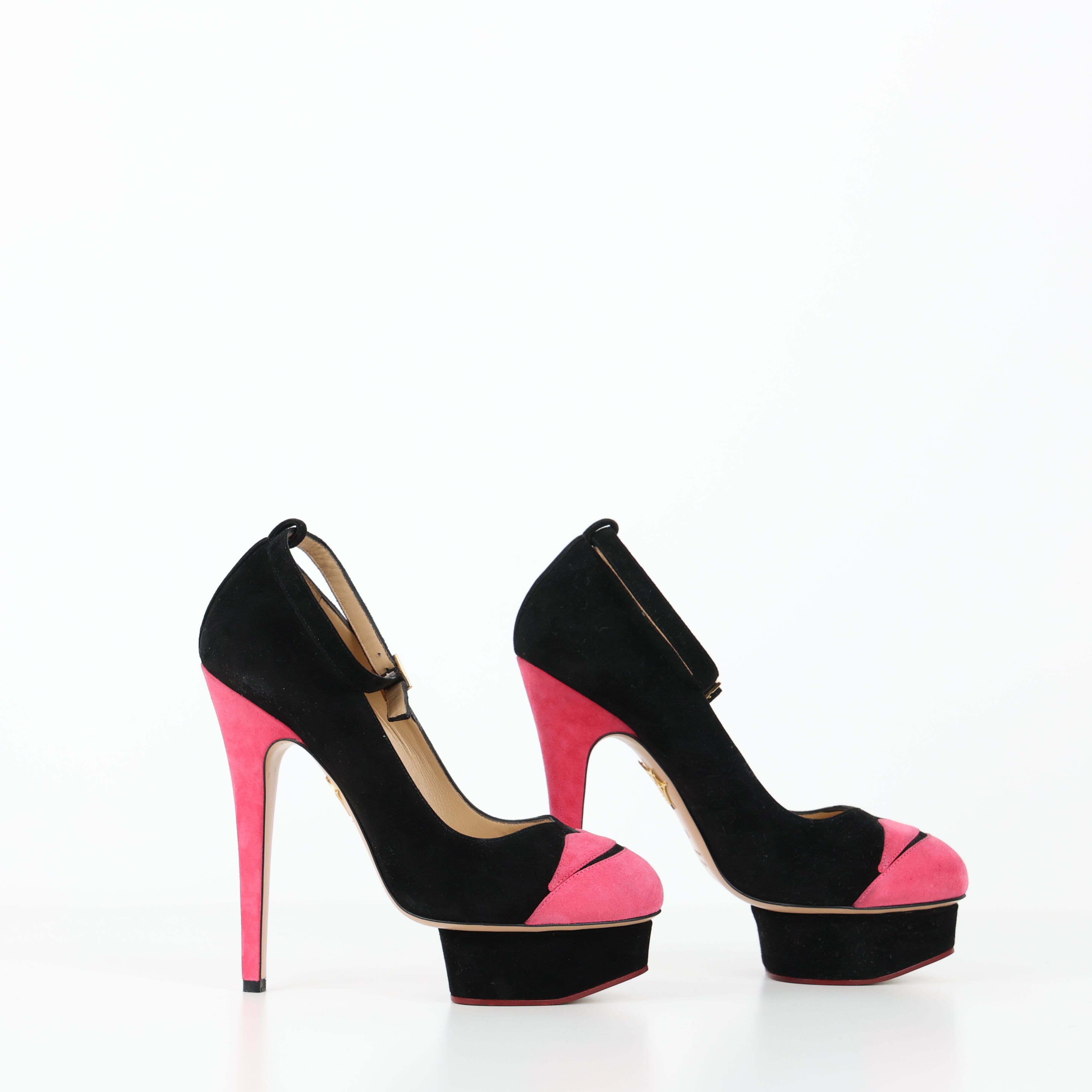 Heels , Shoe Size 38