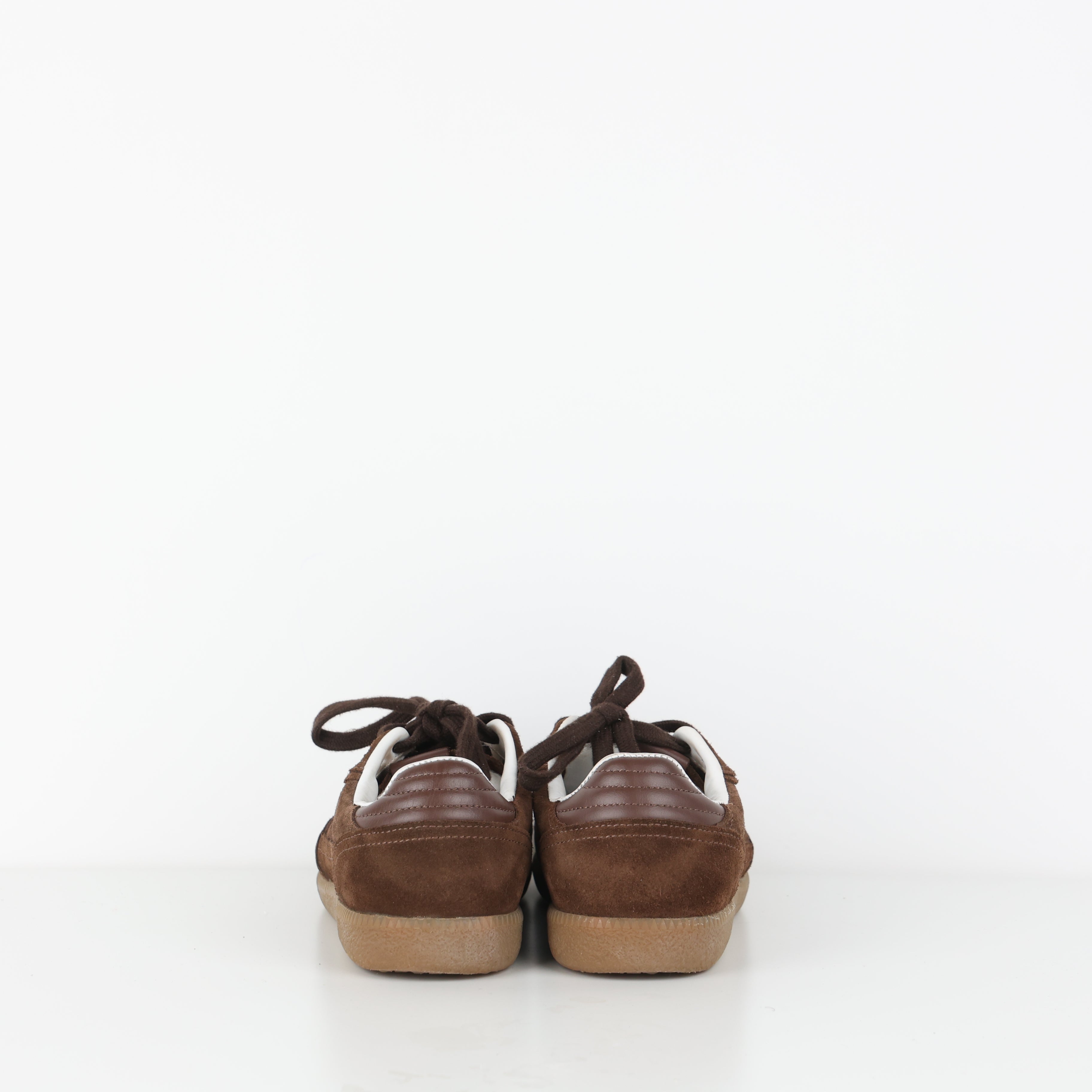 Trainers , Shoe Size 37