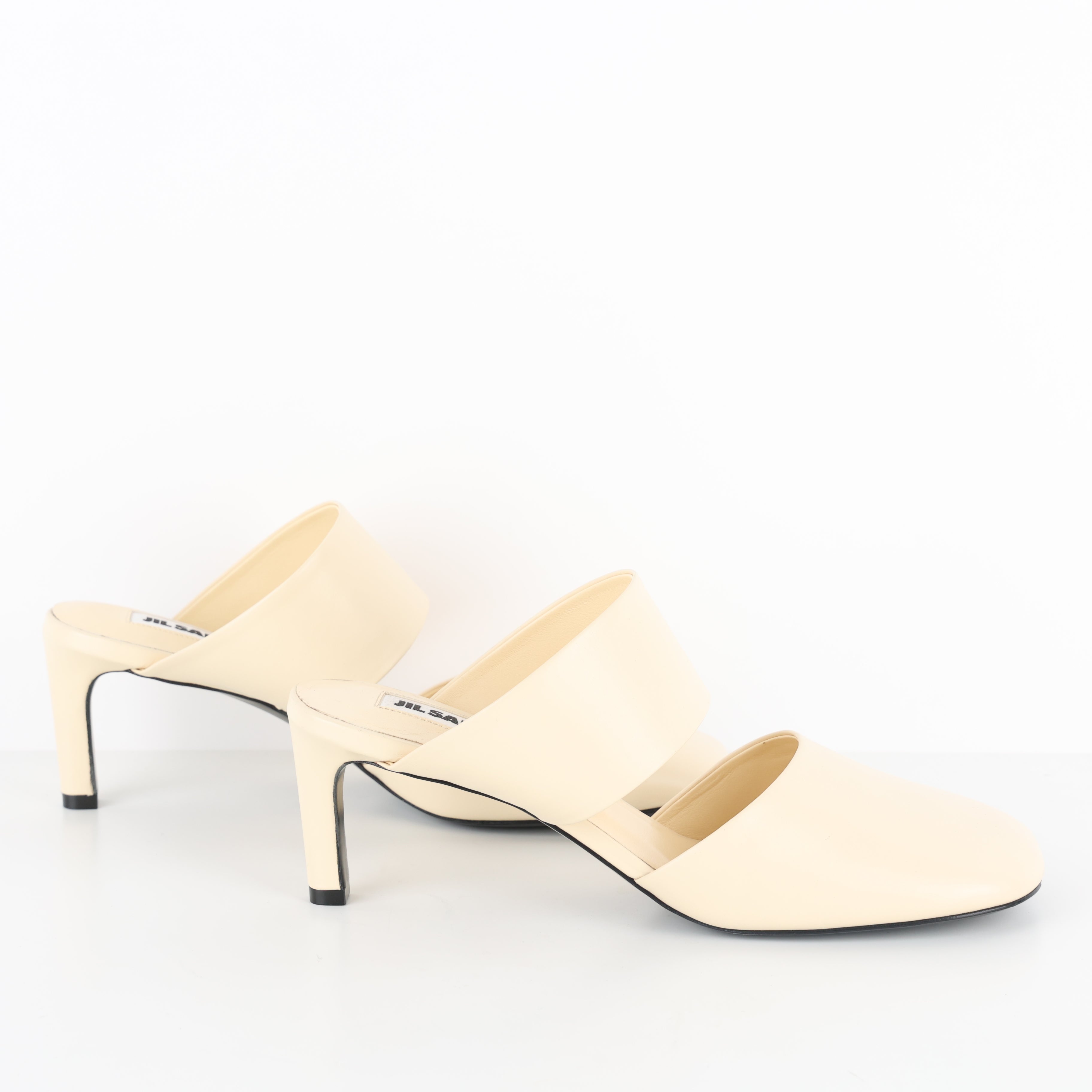 Heels , Shoe Size 38