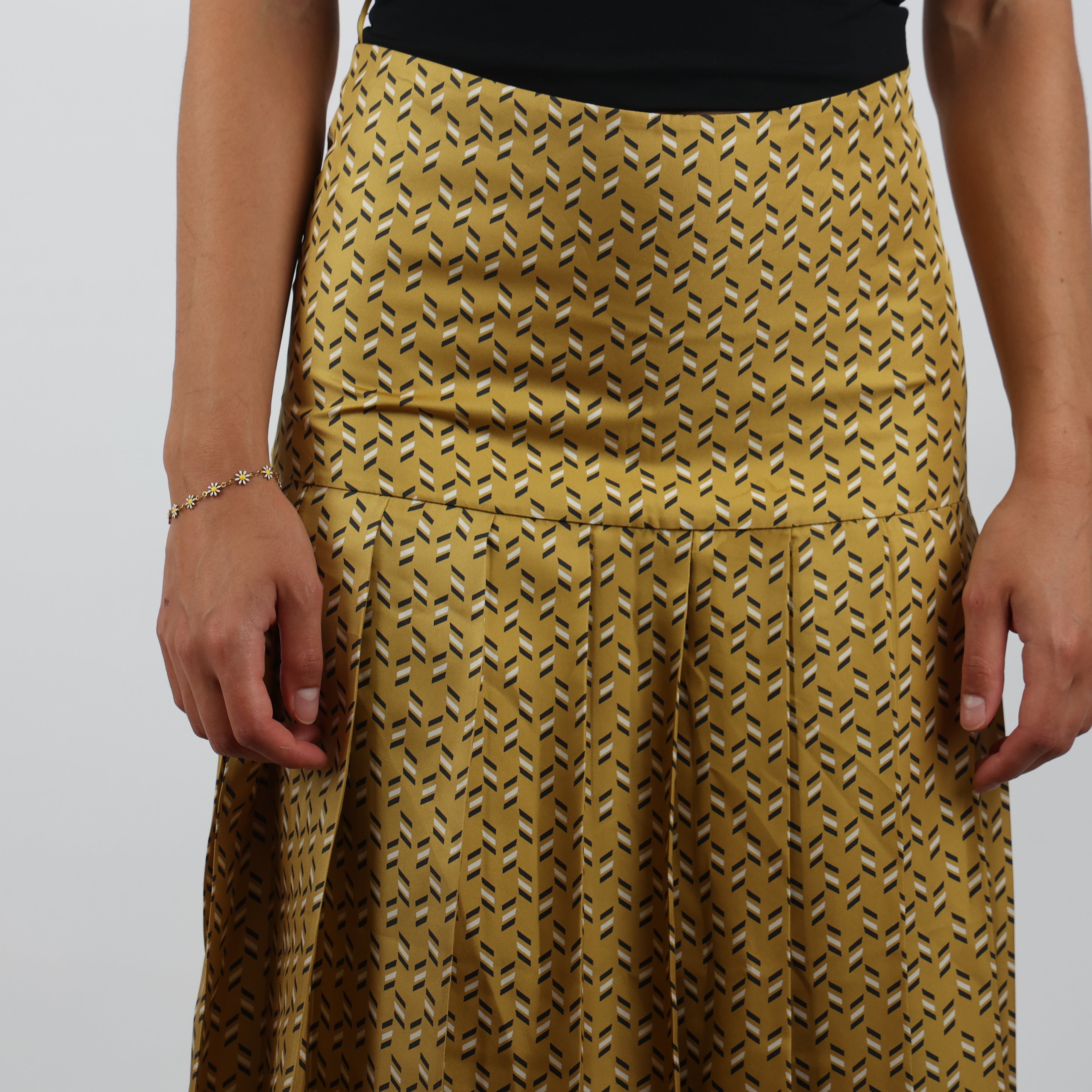 Skirt, UK Size 8