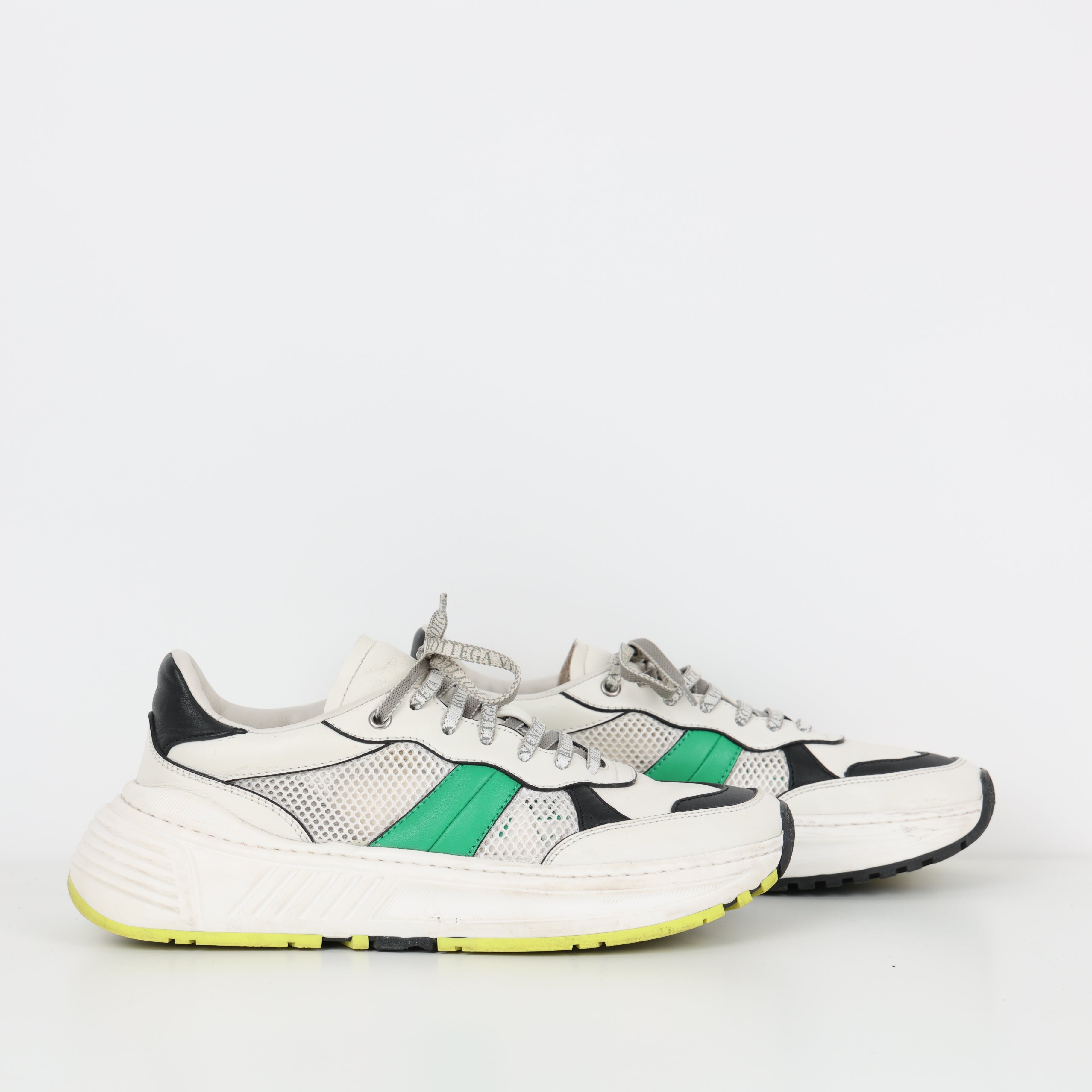 Trainers , Shoe Size 40