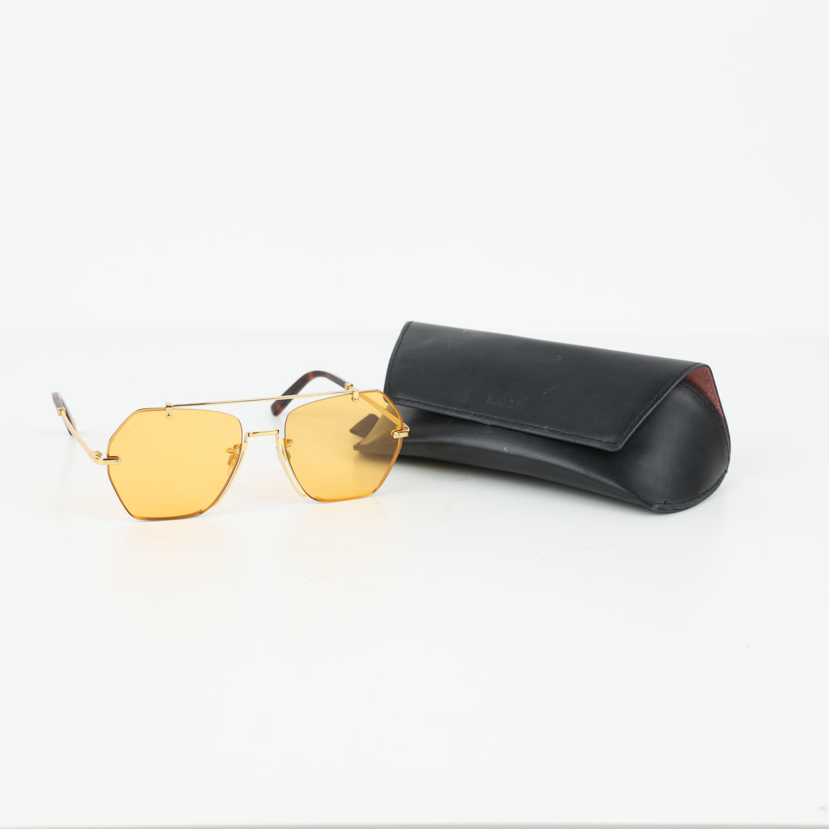 Sunglasses, UK Size One Size