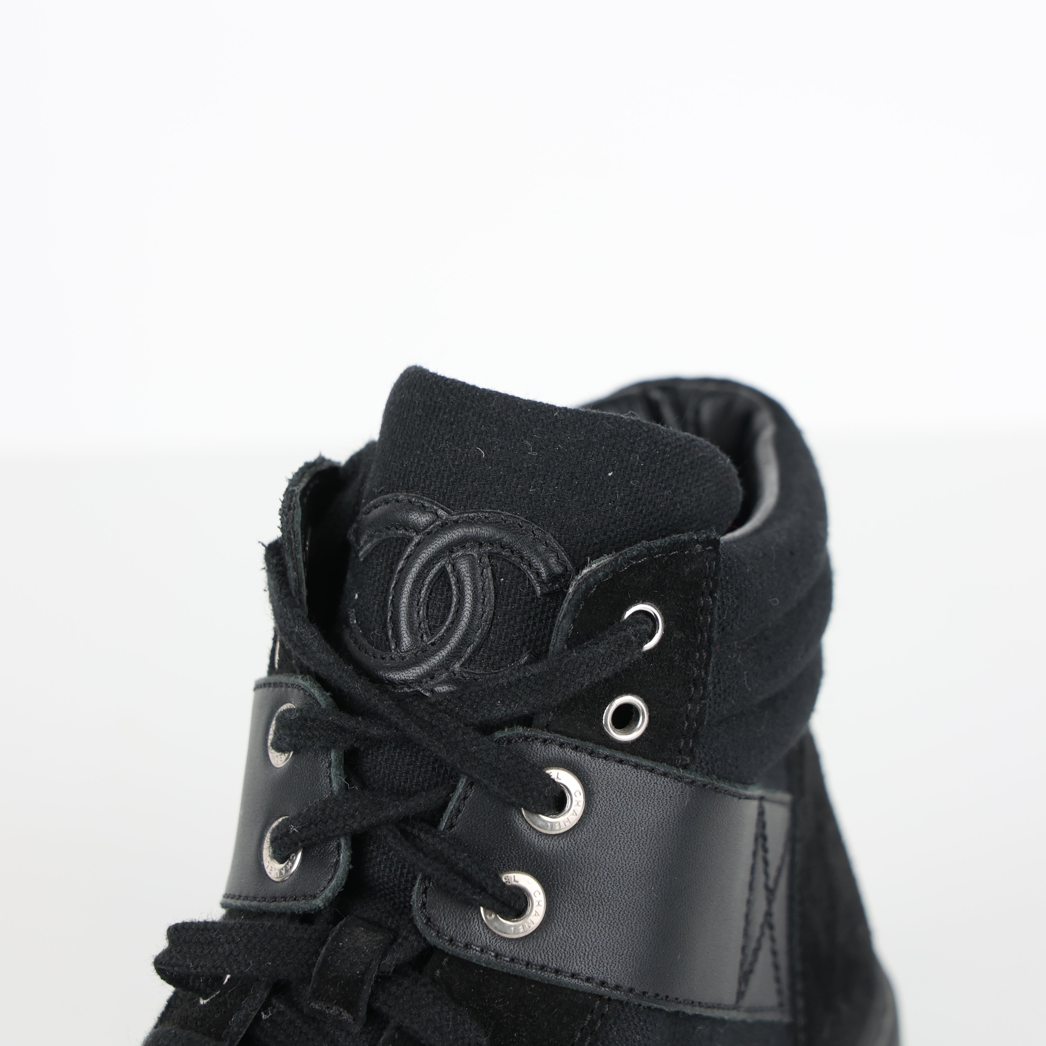 Trainers , Shoe Size 38