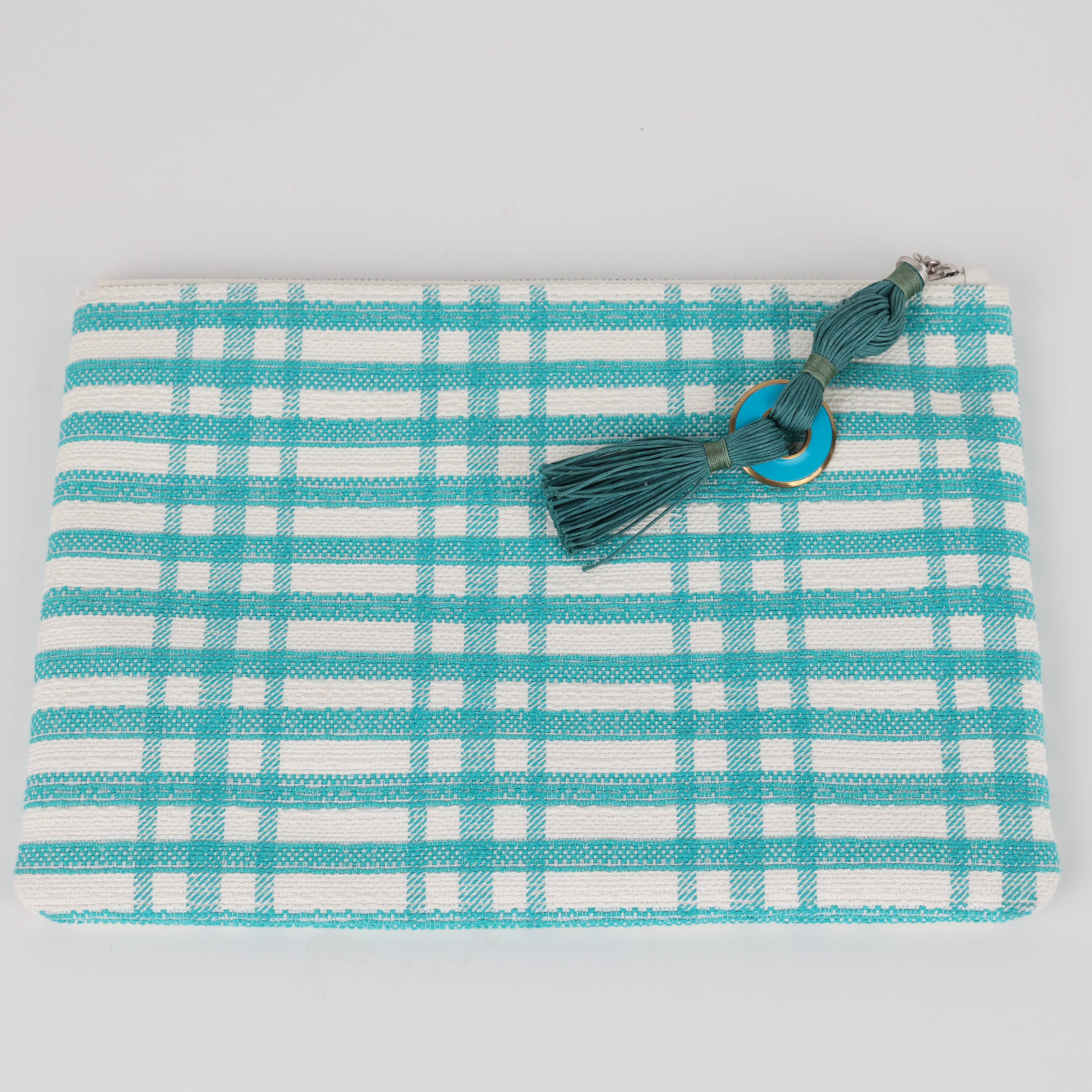 Misela Istanbul, Clutch