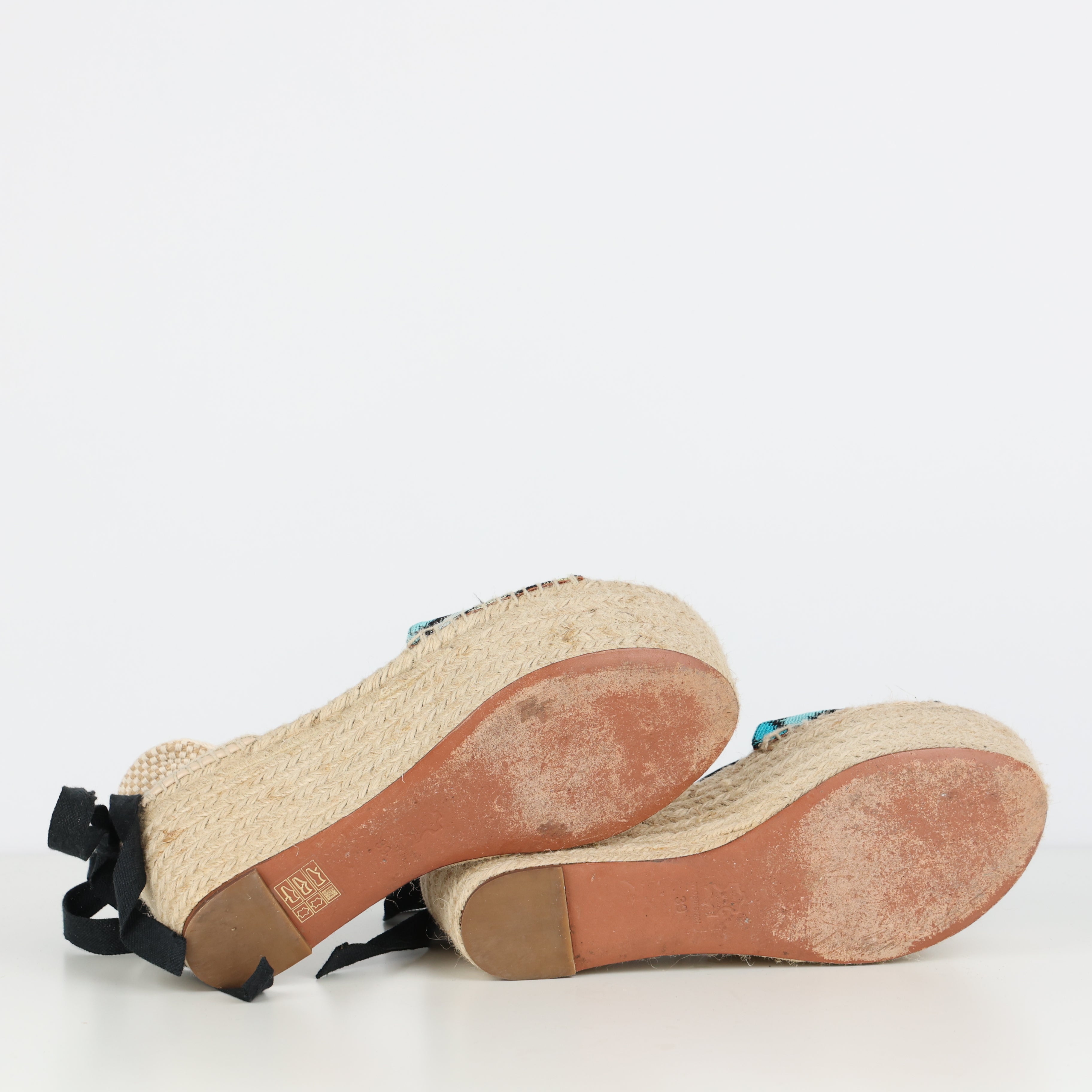 Heels , Shoe Size 39