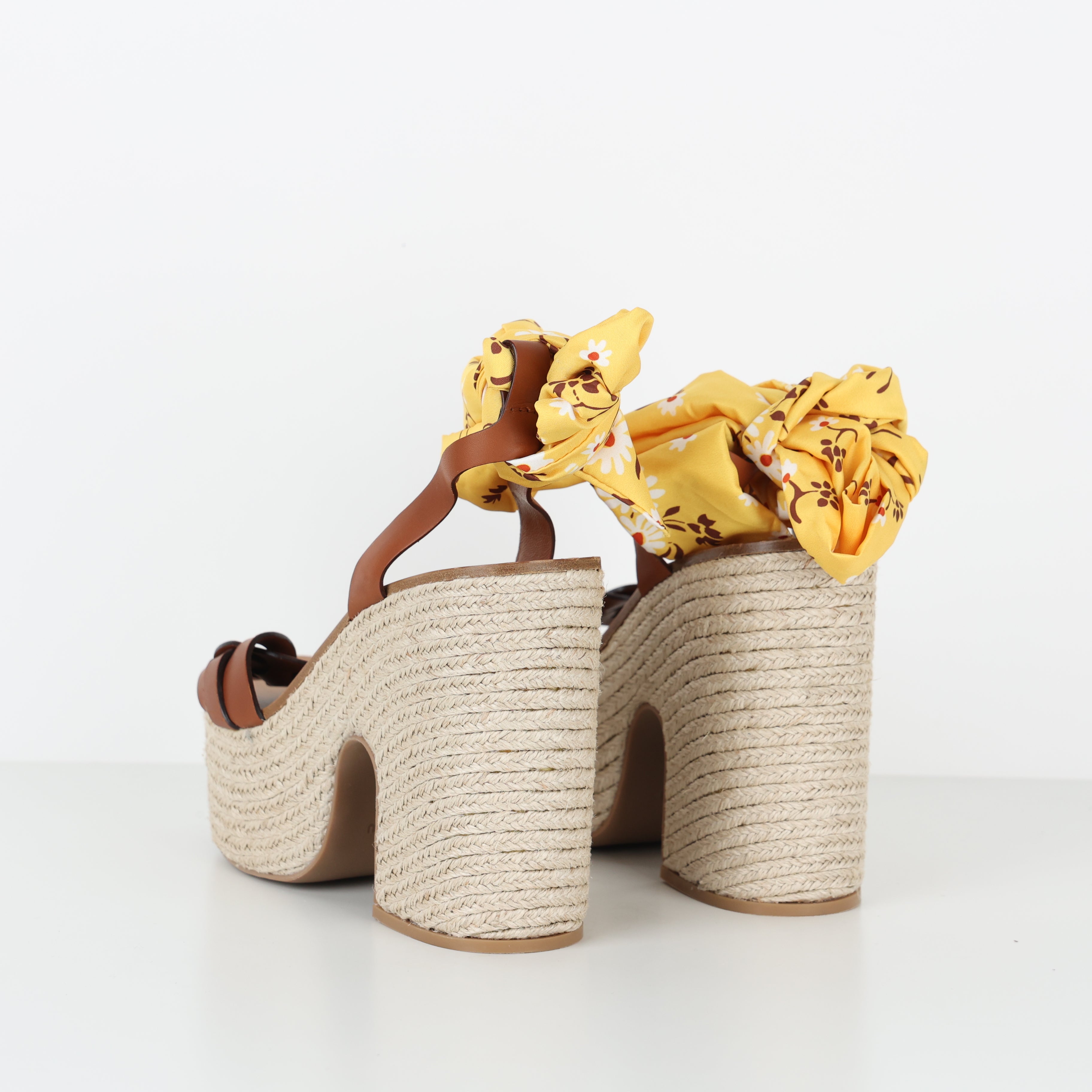 Heels , Shoe Size 40