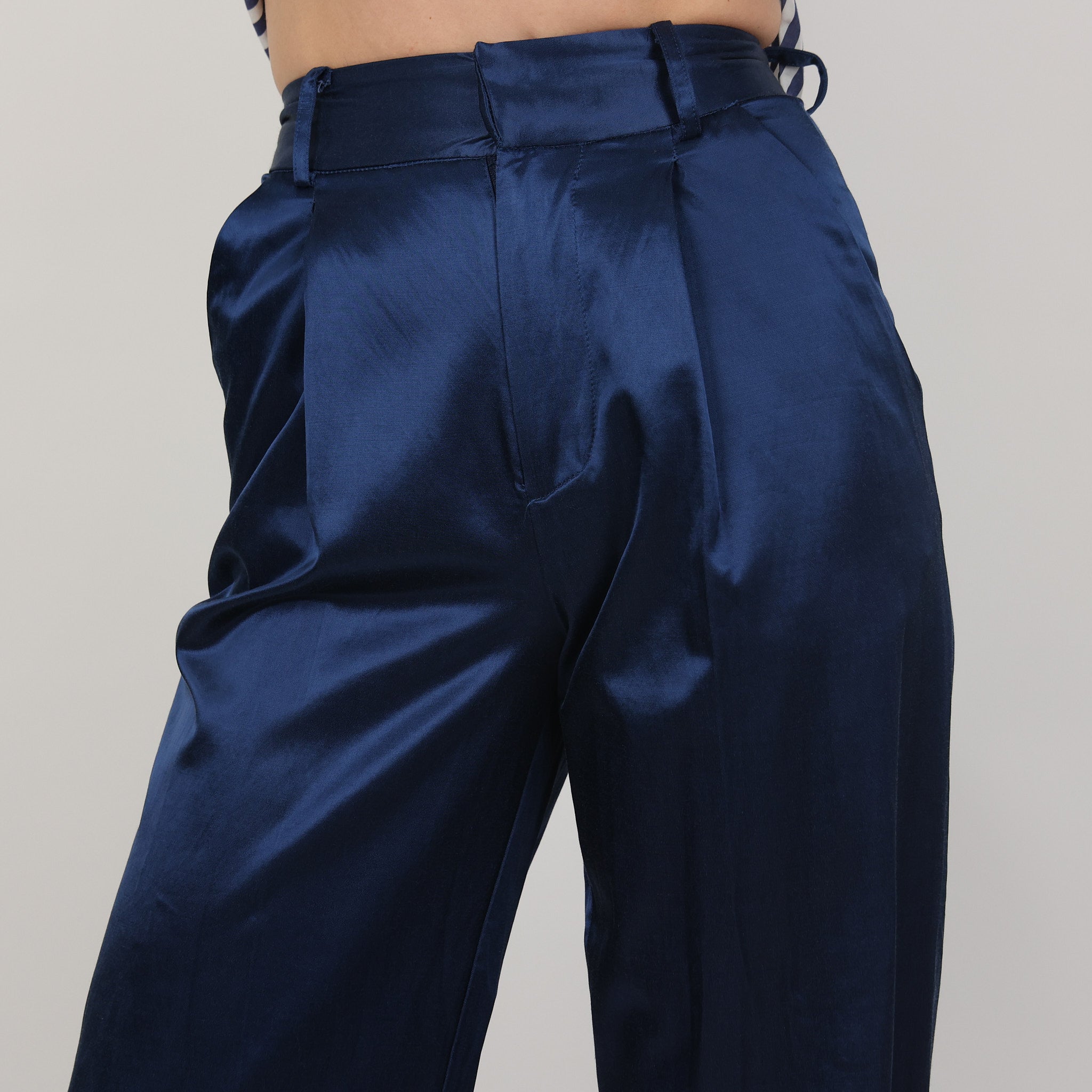 Trousers, UK Size 6