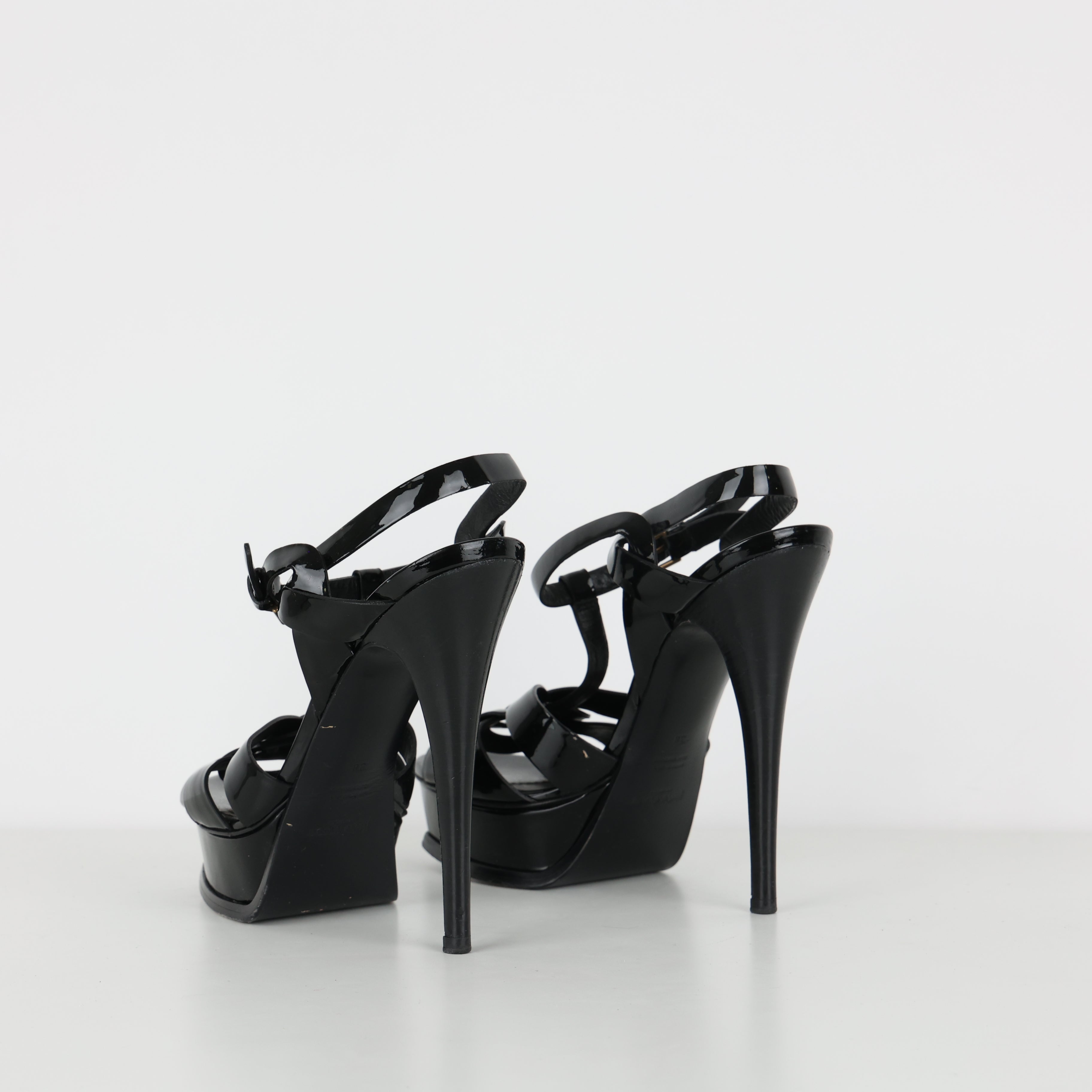 Heels , Shoe Size 38