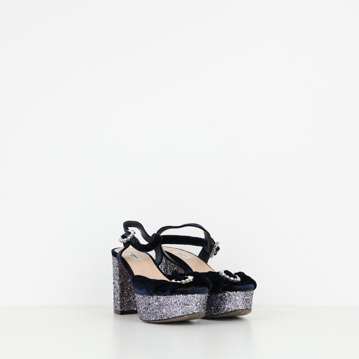 Heels , Shoe Size 37