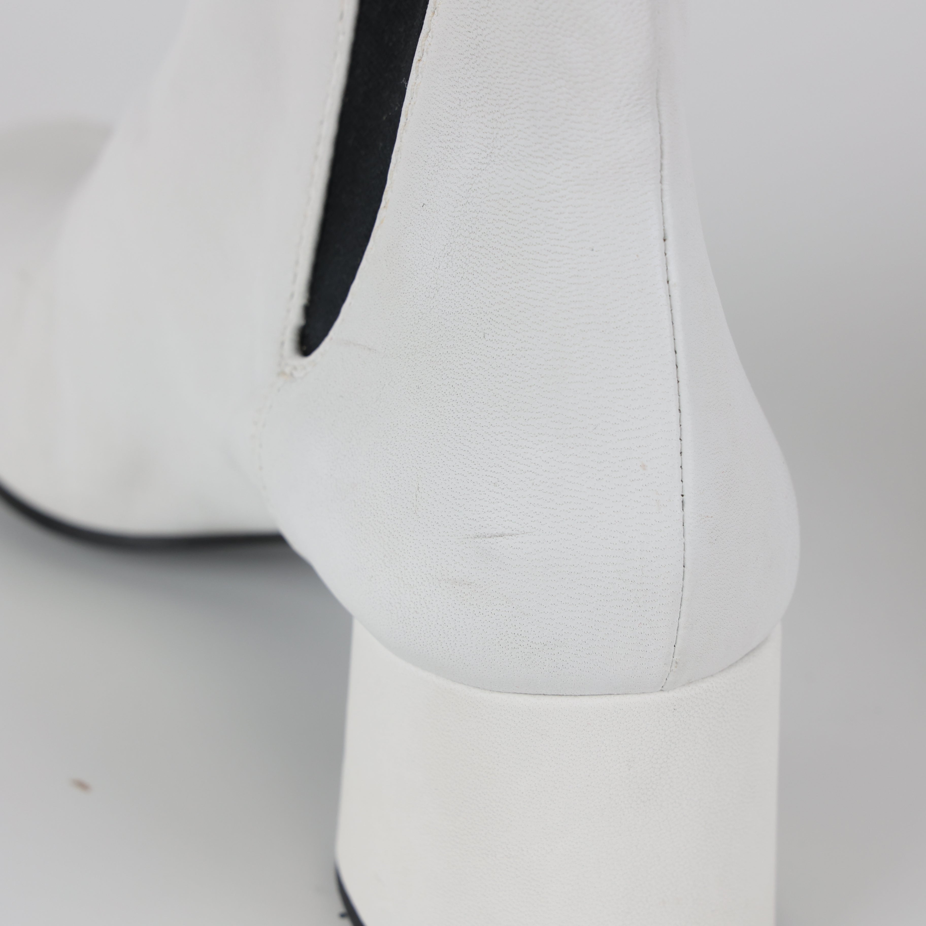 Boots , Shoe Size 39