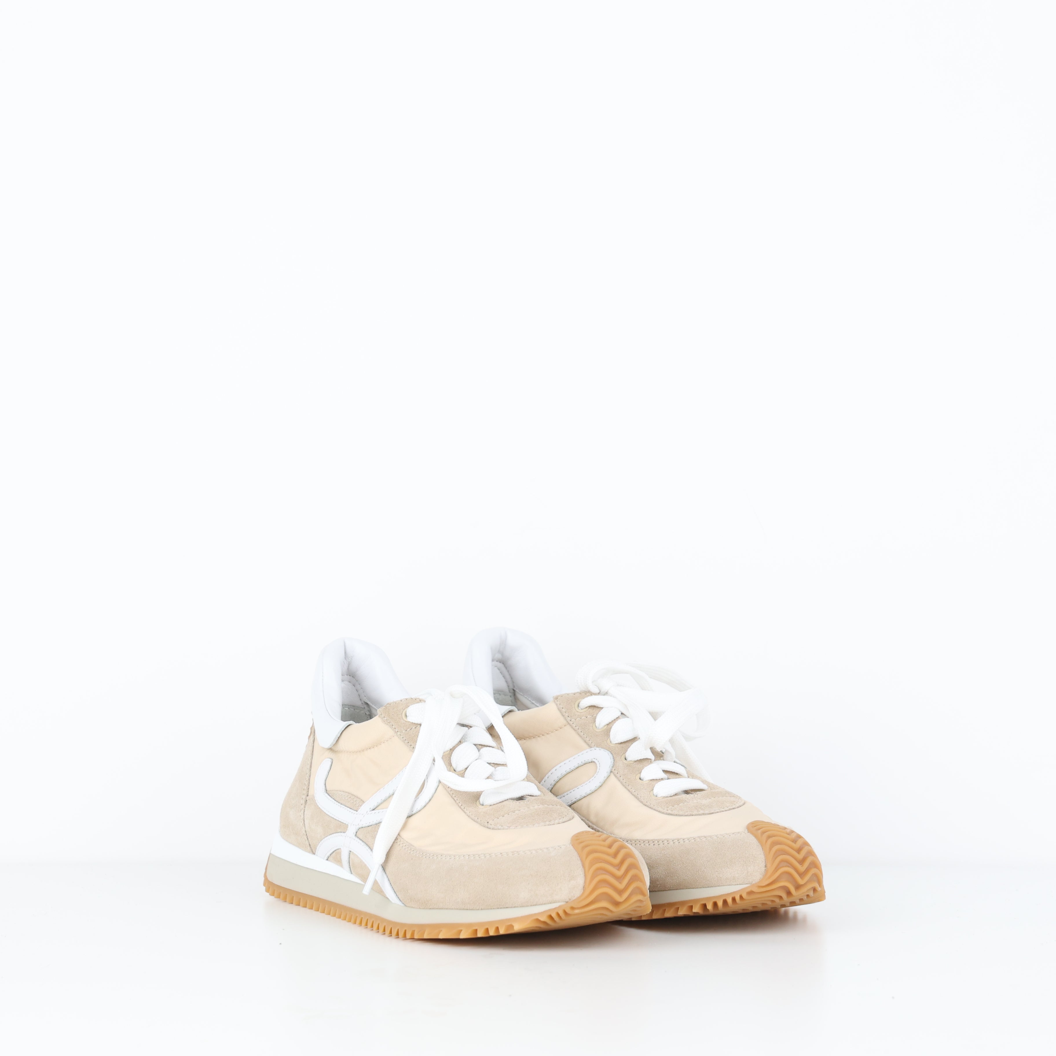 Trainers , Shoe Size 38