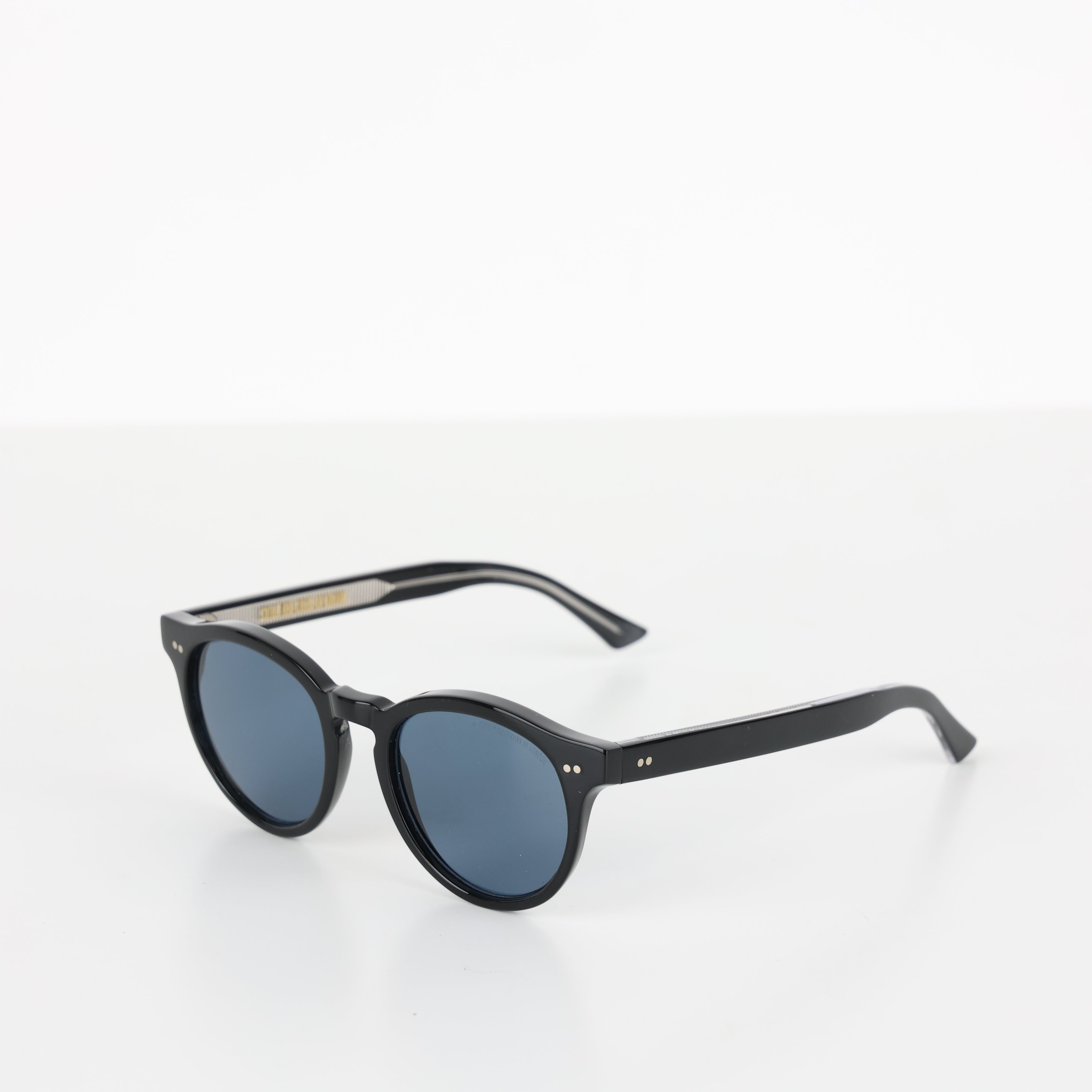 Sunglasses, UK Size One Size