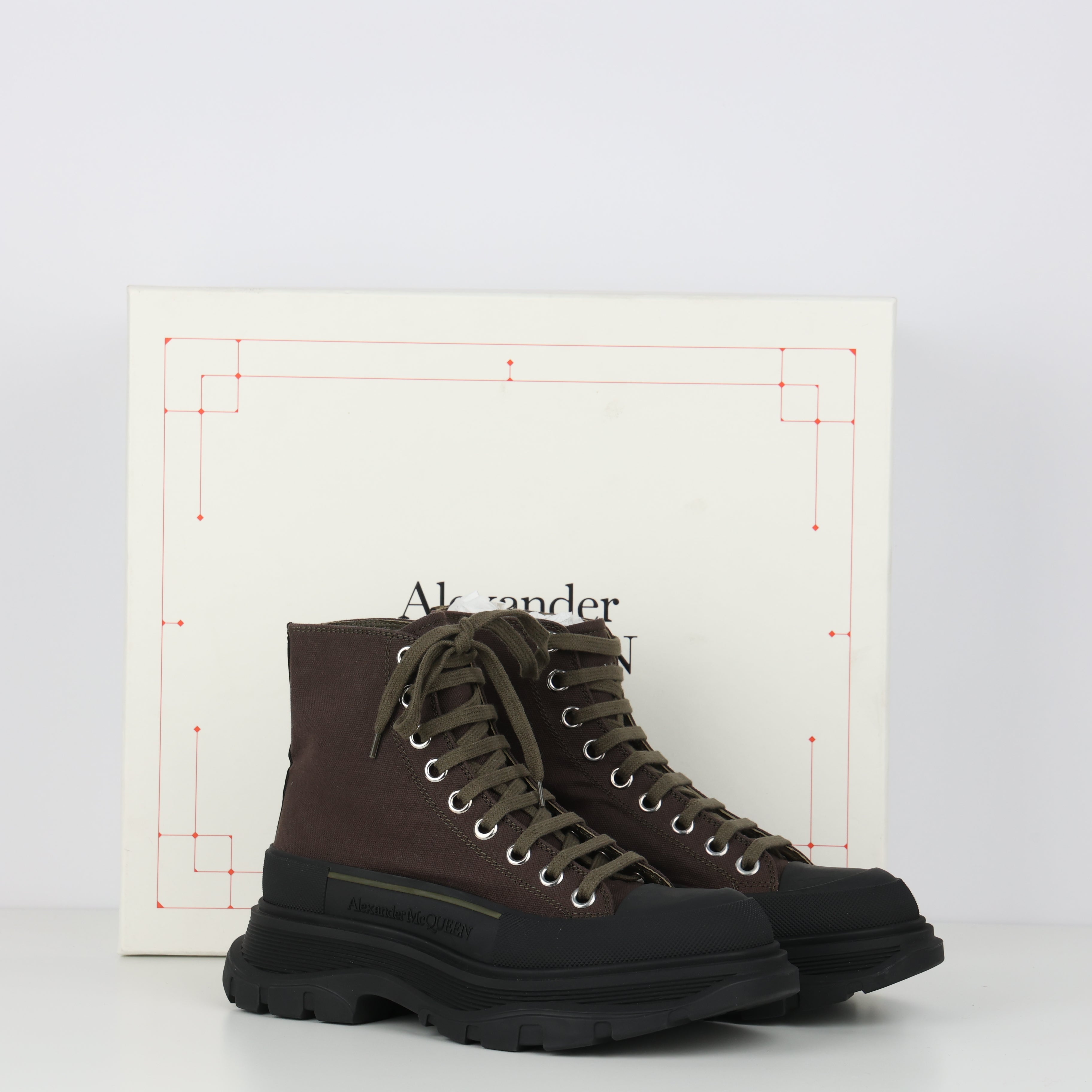 Boots , Shoe Size 38