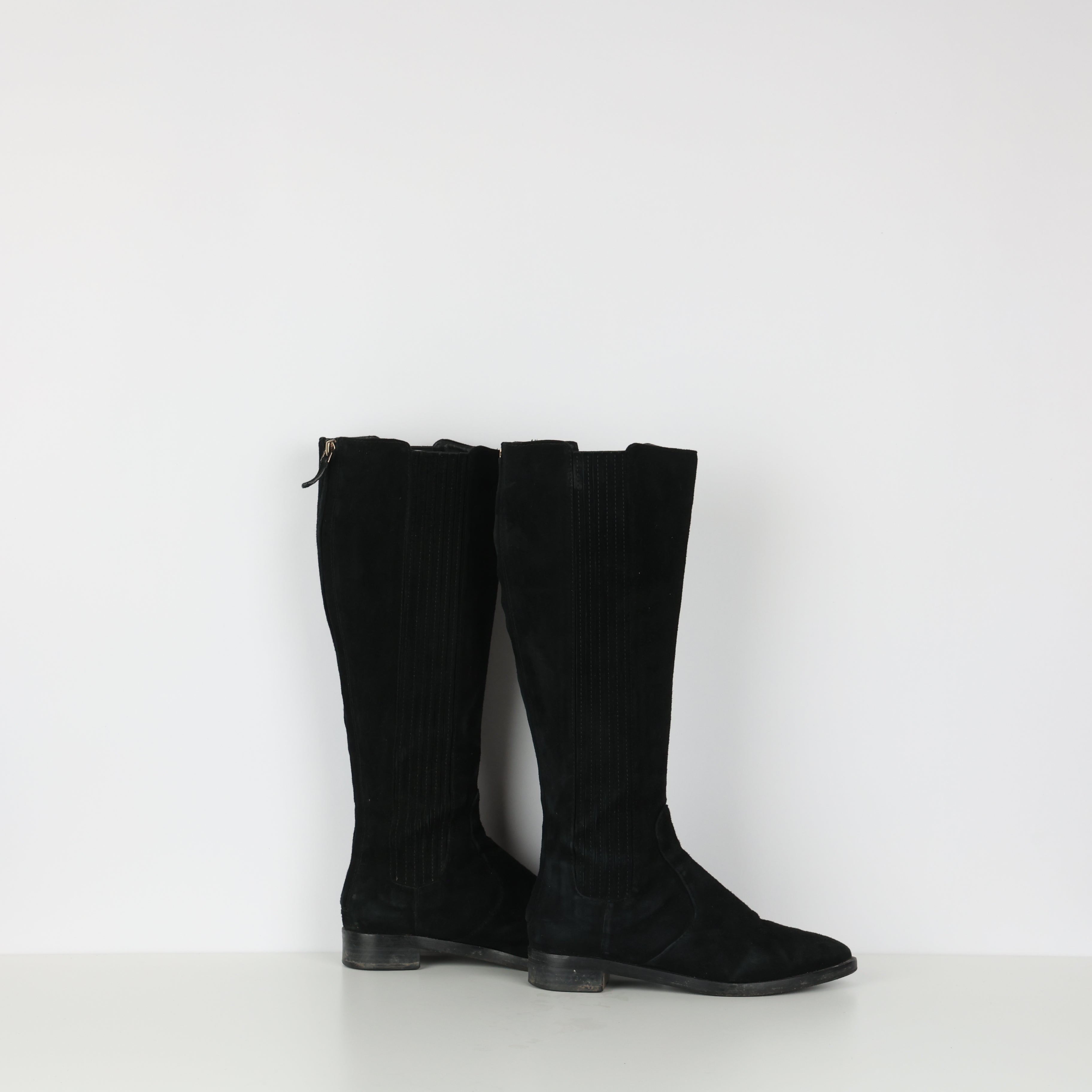 Boots , Shoe Size 37