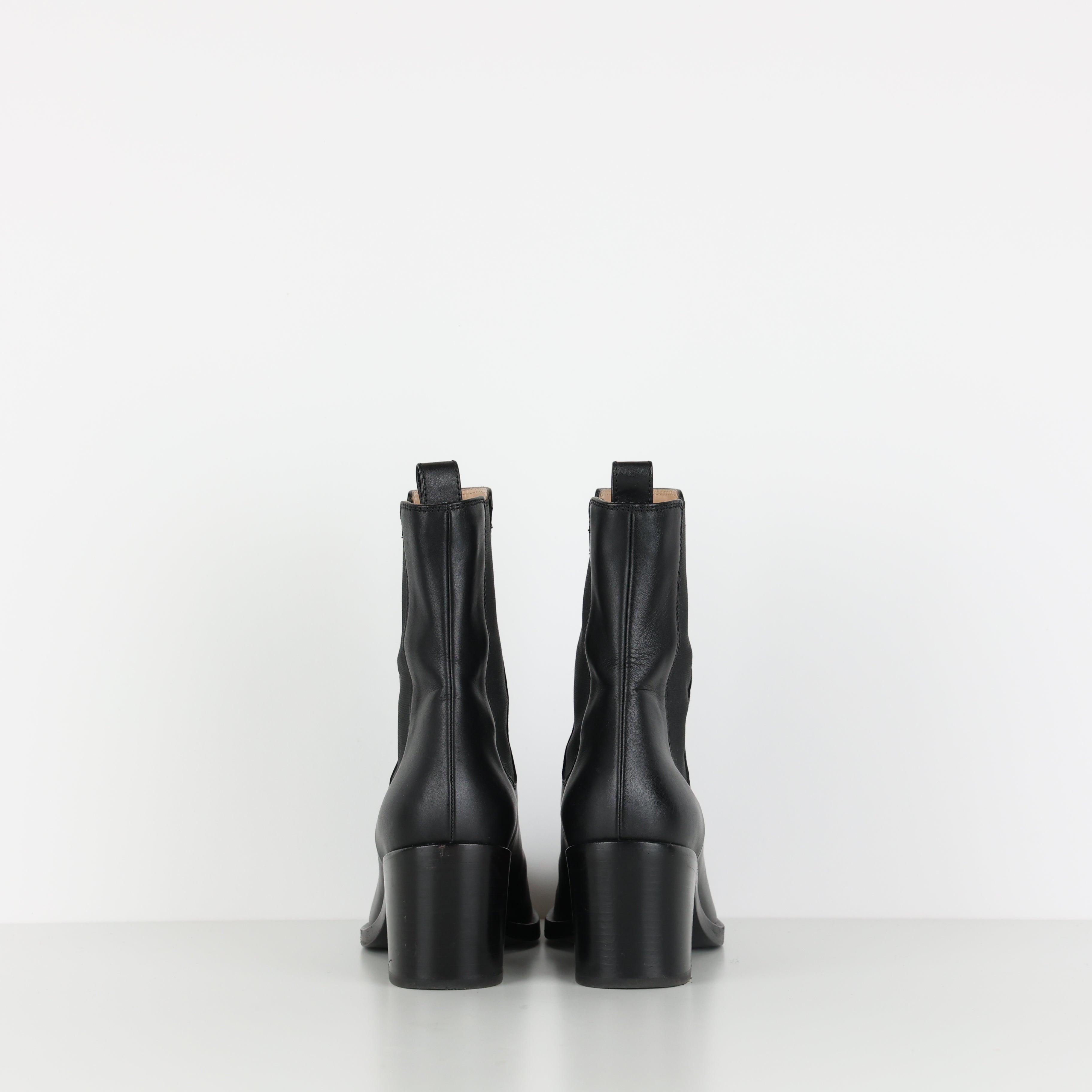 Boots , Shoe Size 38