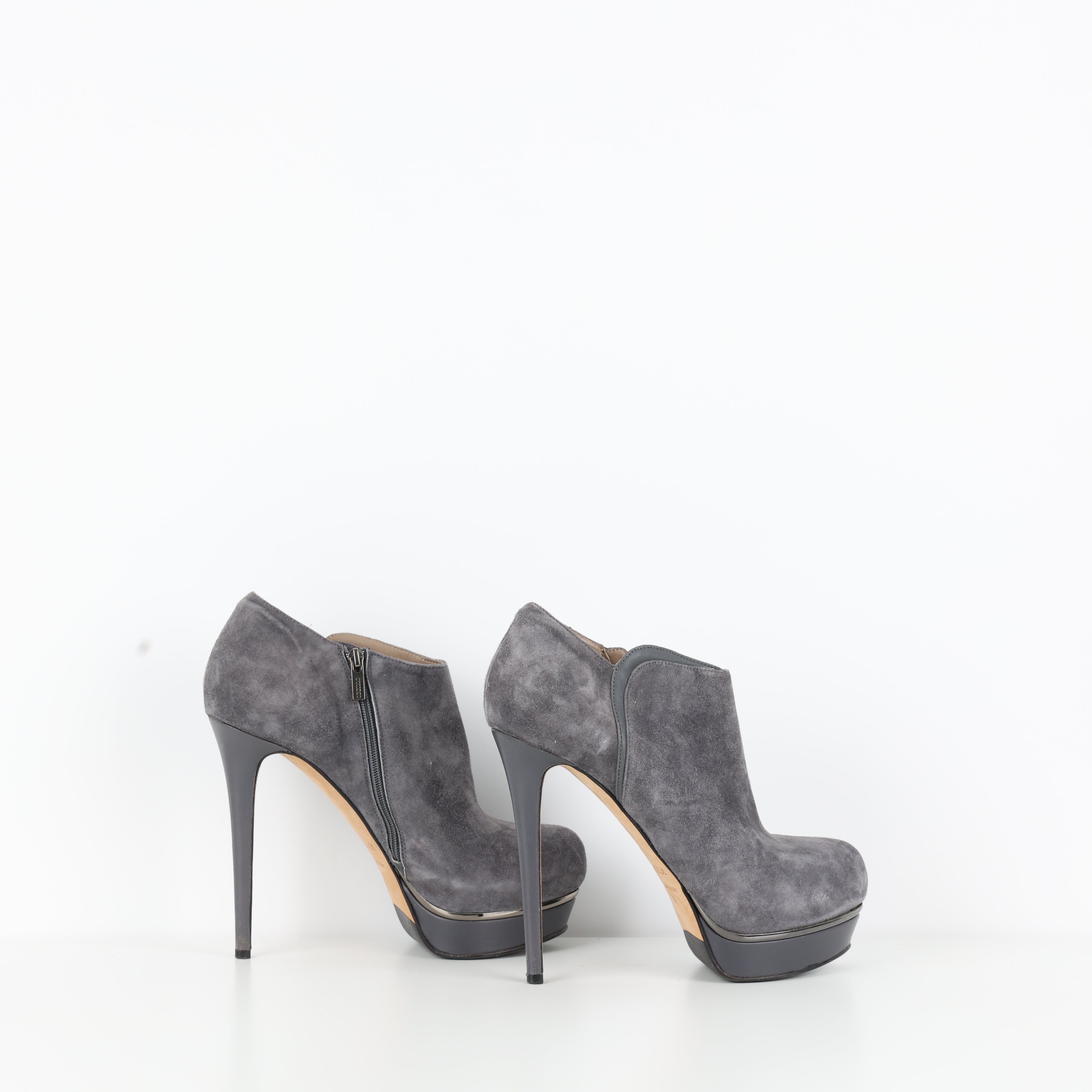 Boots , Shoe Size 39