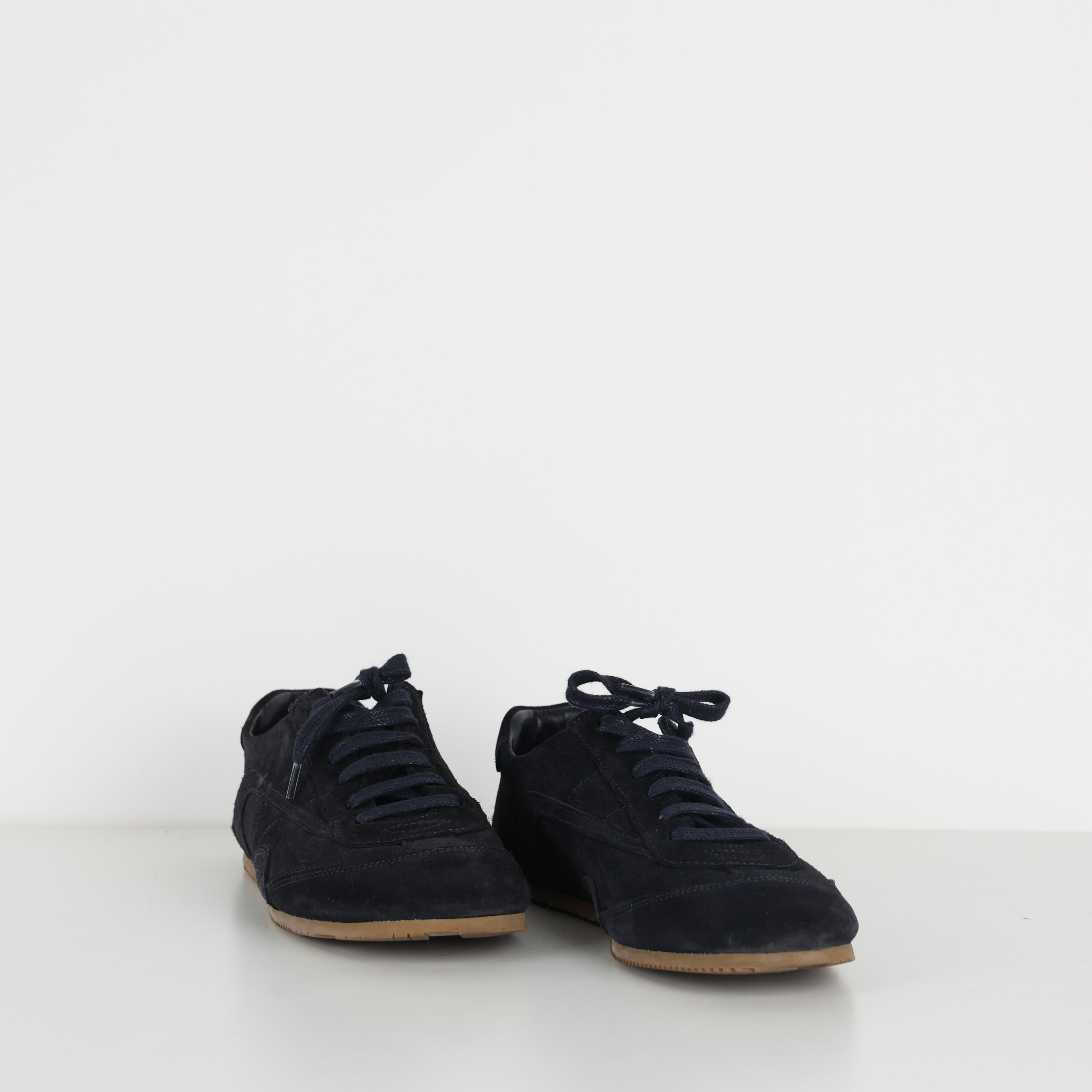 Trainers , Shoe Size 39