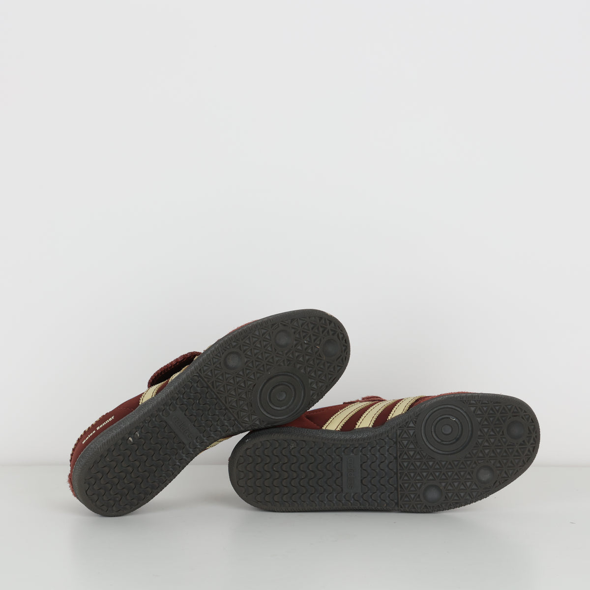 Trainers , Shoe Size 40