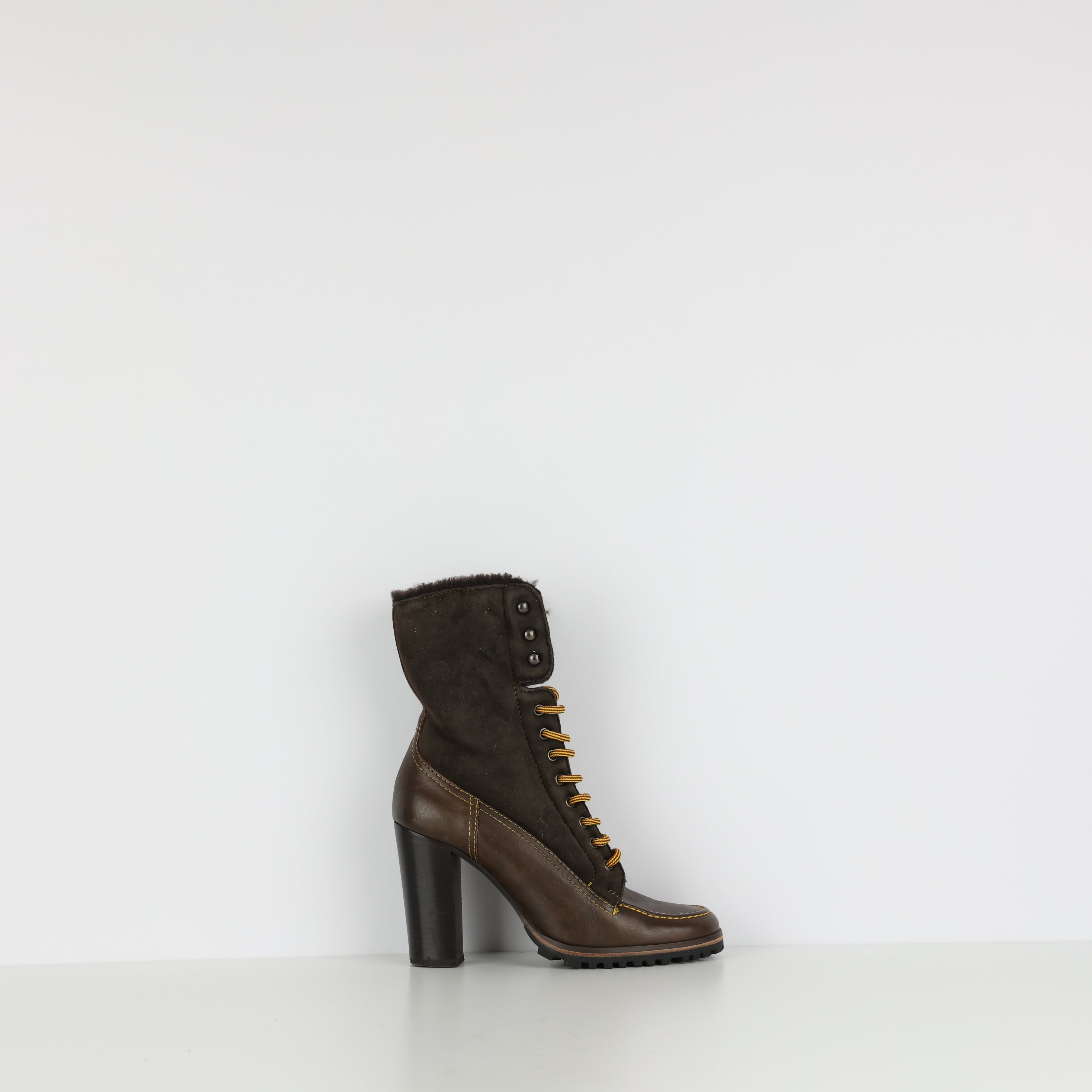 Boots , Shoe Size 38