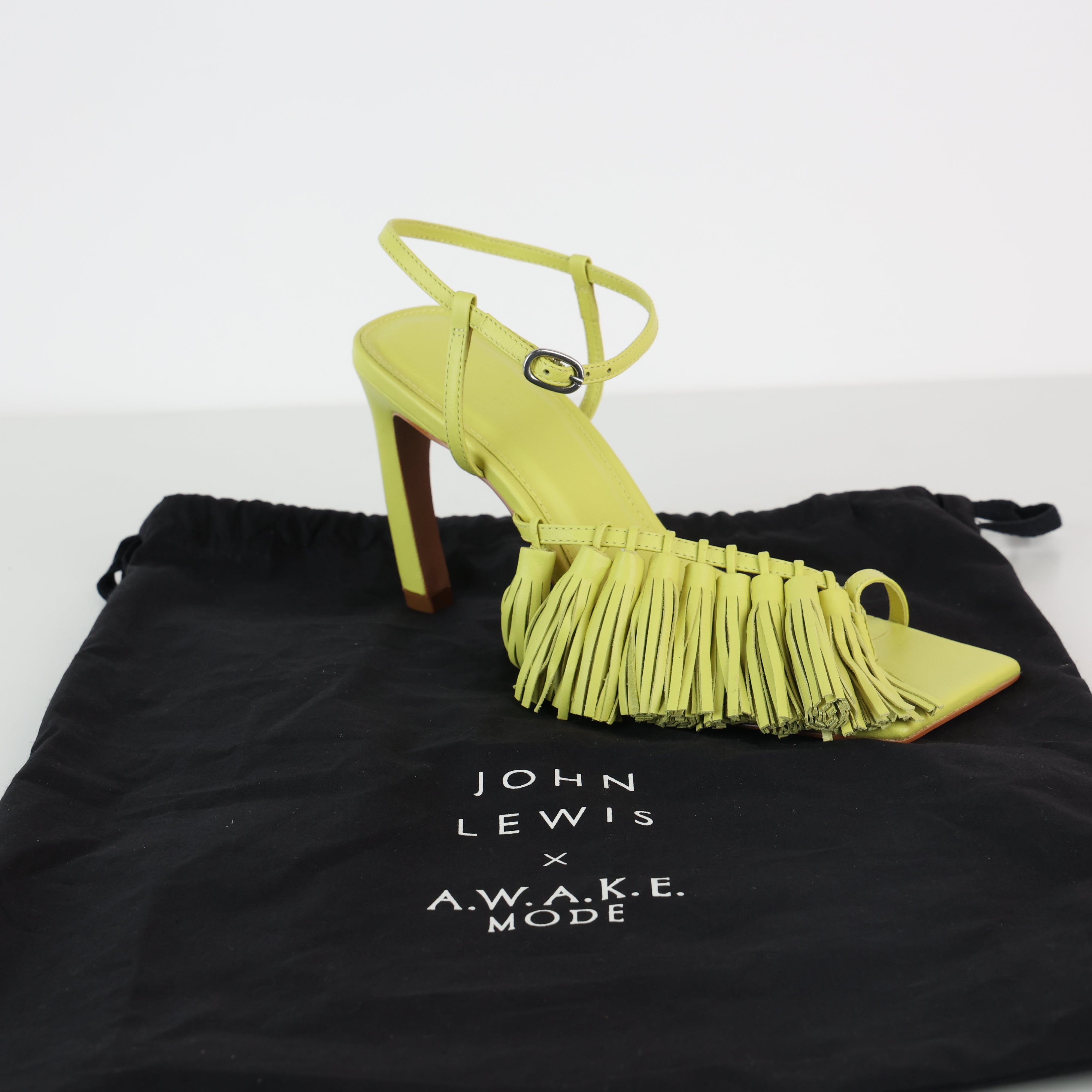 Heels , Shoe Size 39