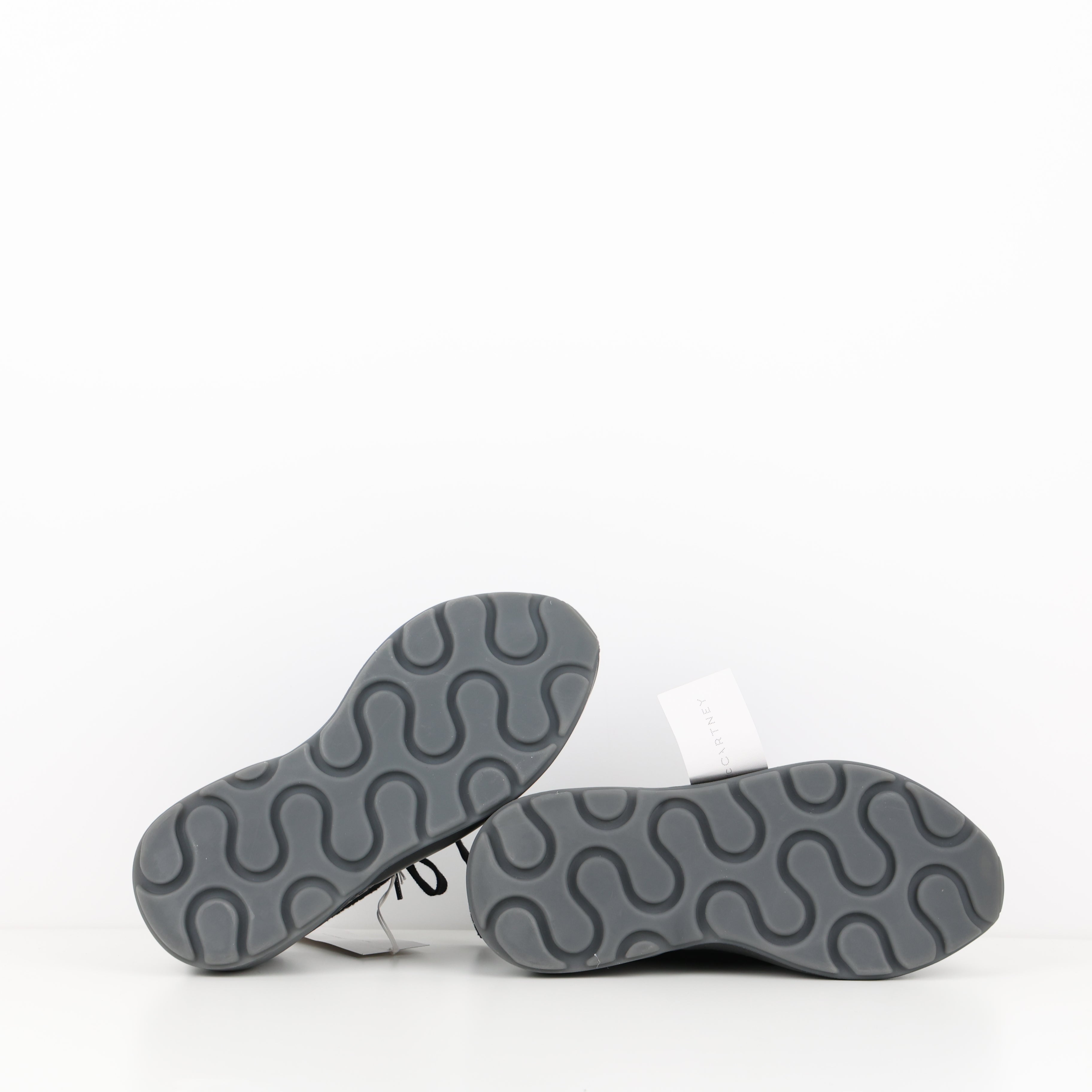 Trainers , Shoe Size 39