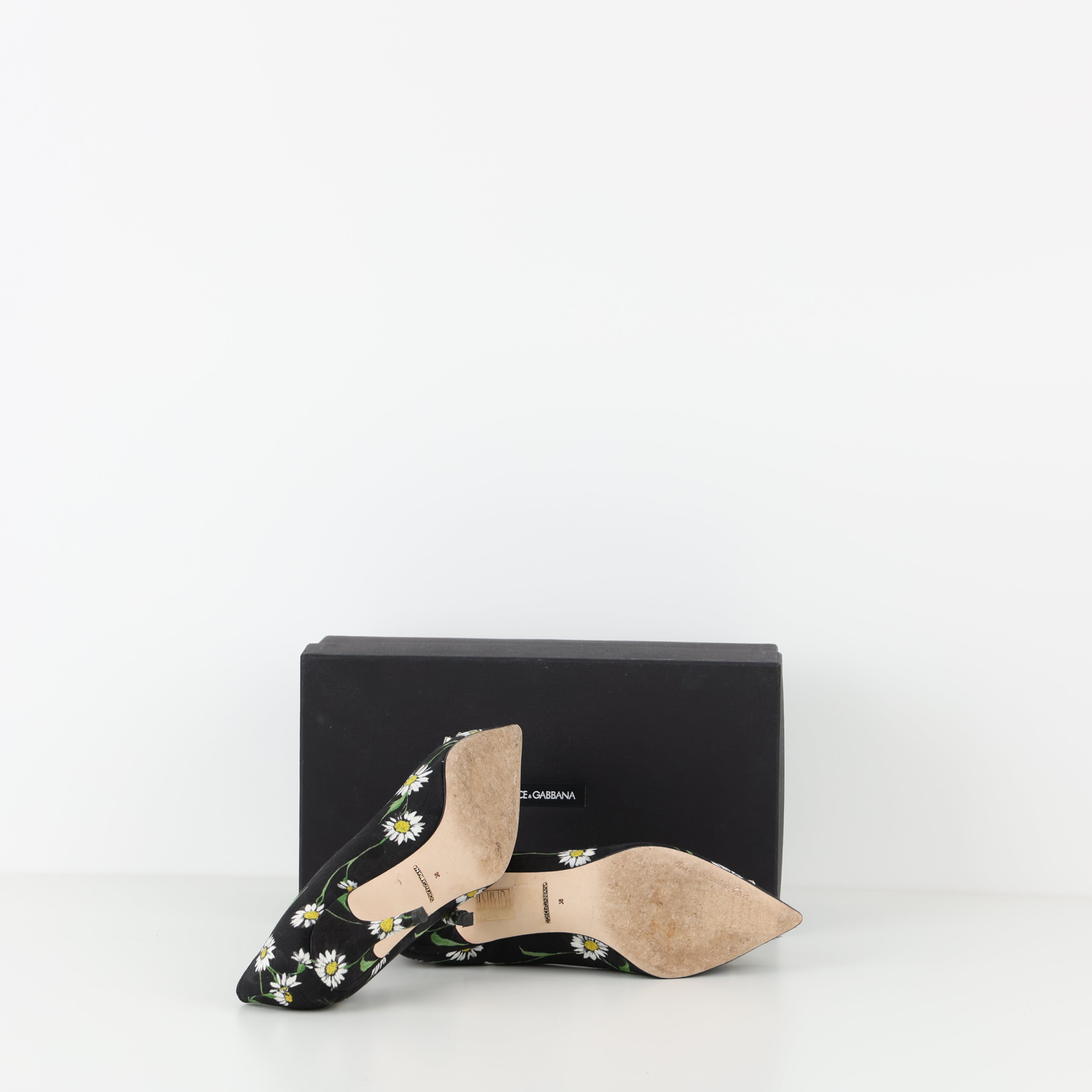 Heels , Shoe Size 38