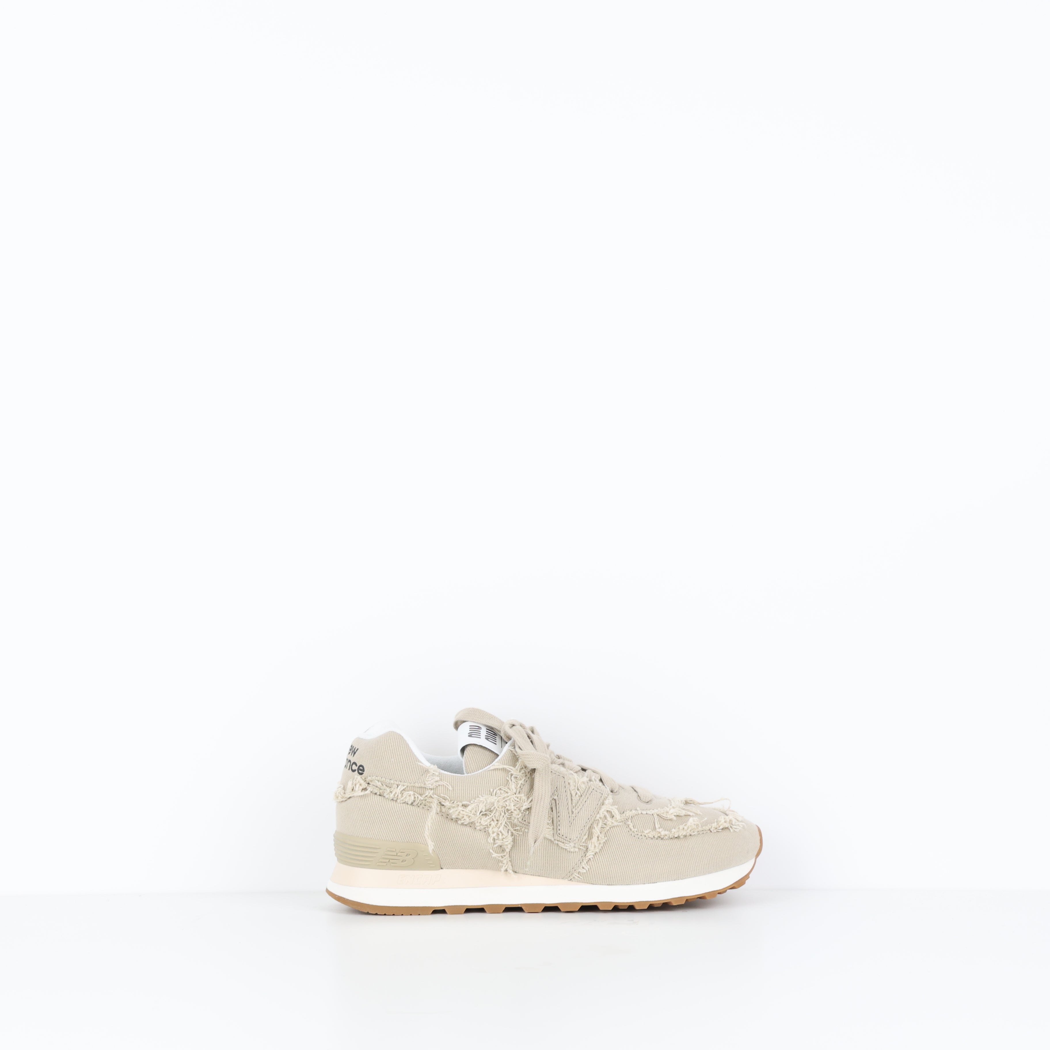 Trainers , Shoe Size 40