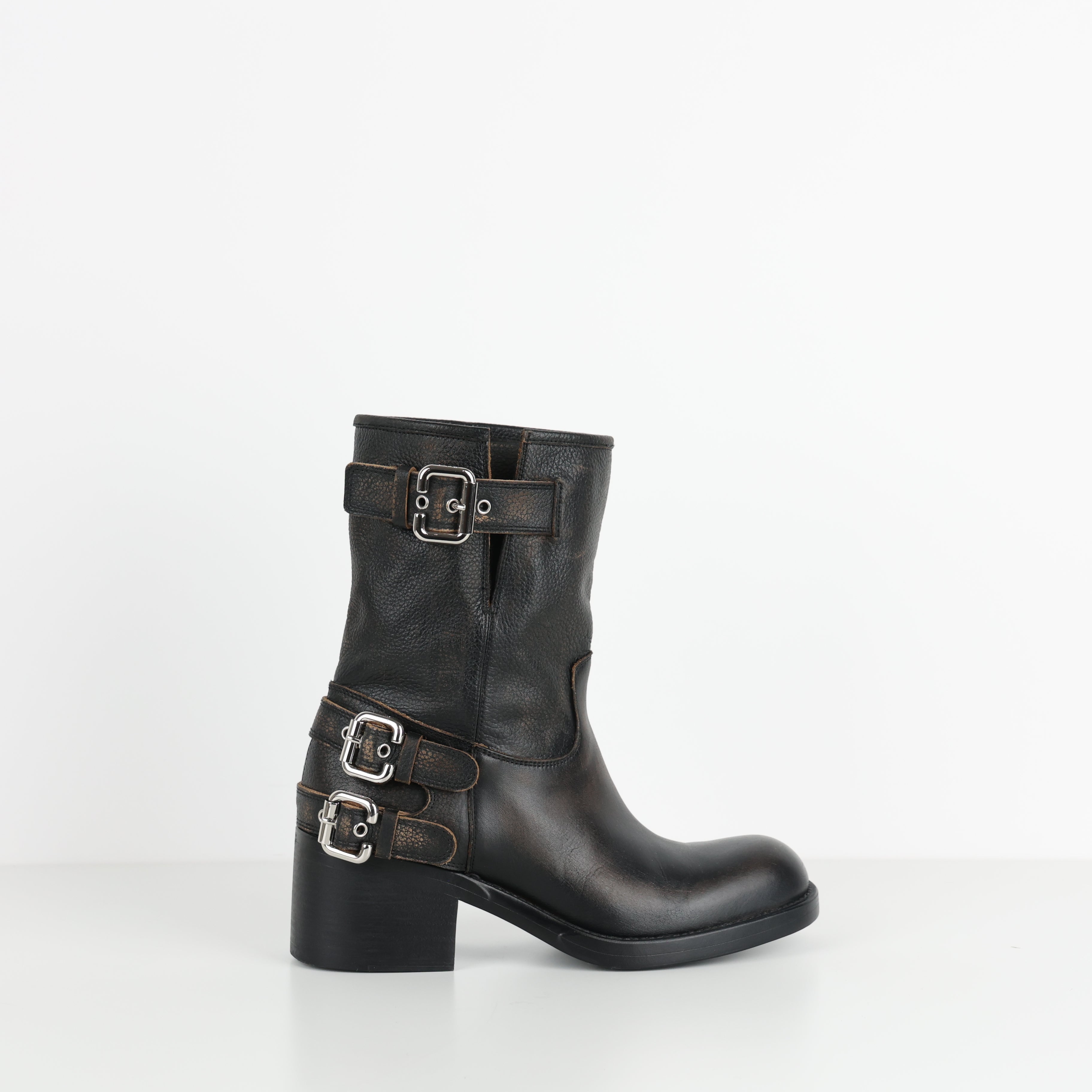 Boots , Shoe Size 38