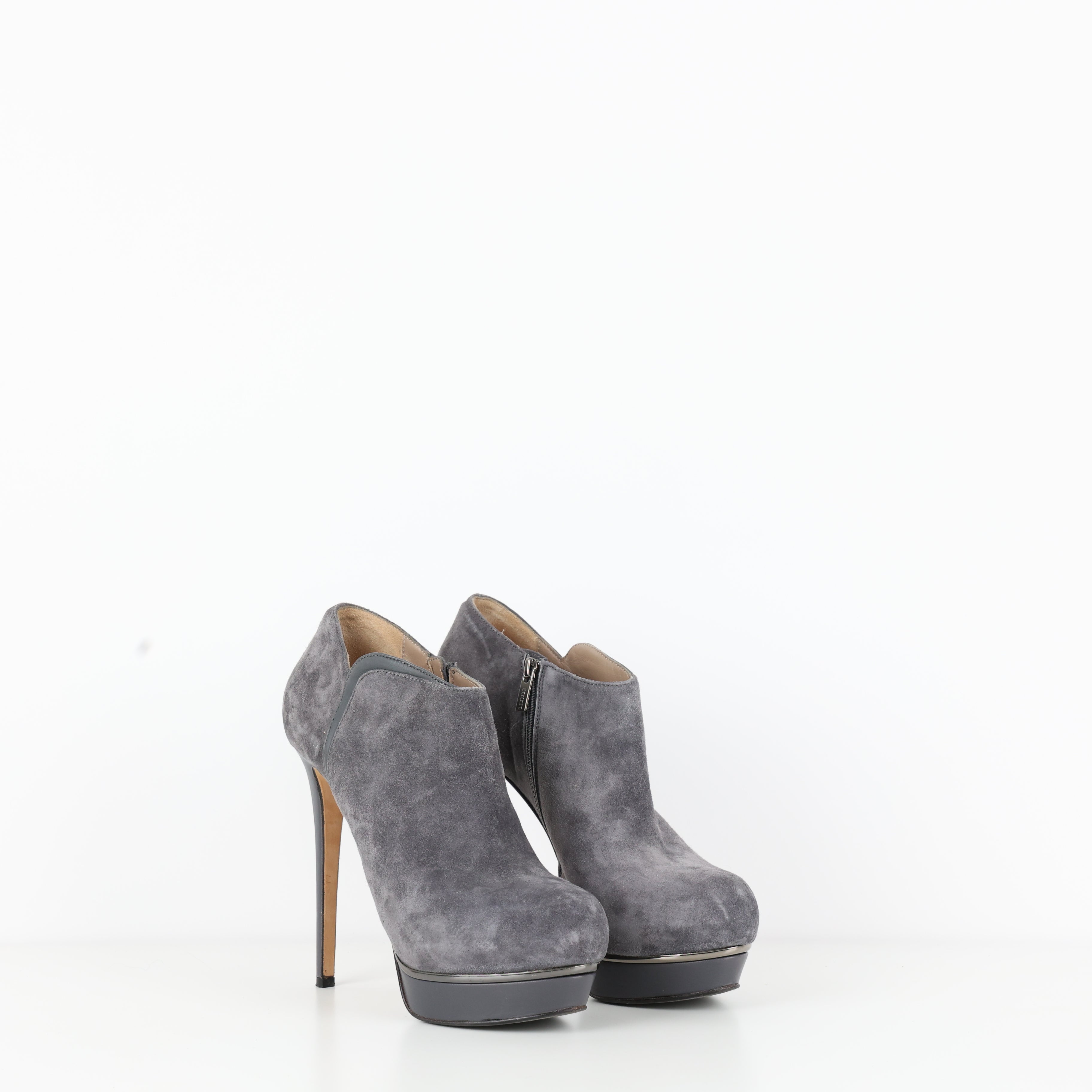Boots , Shoe Size 39