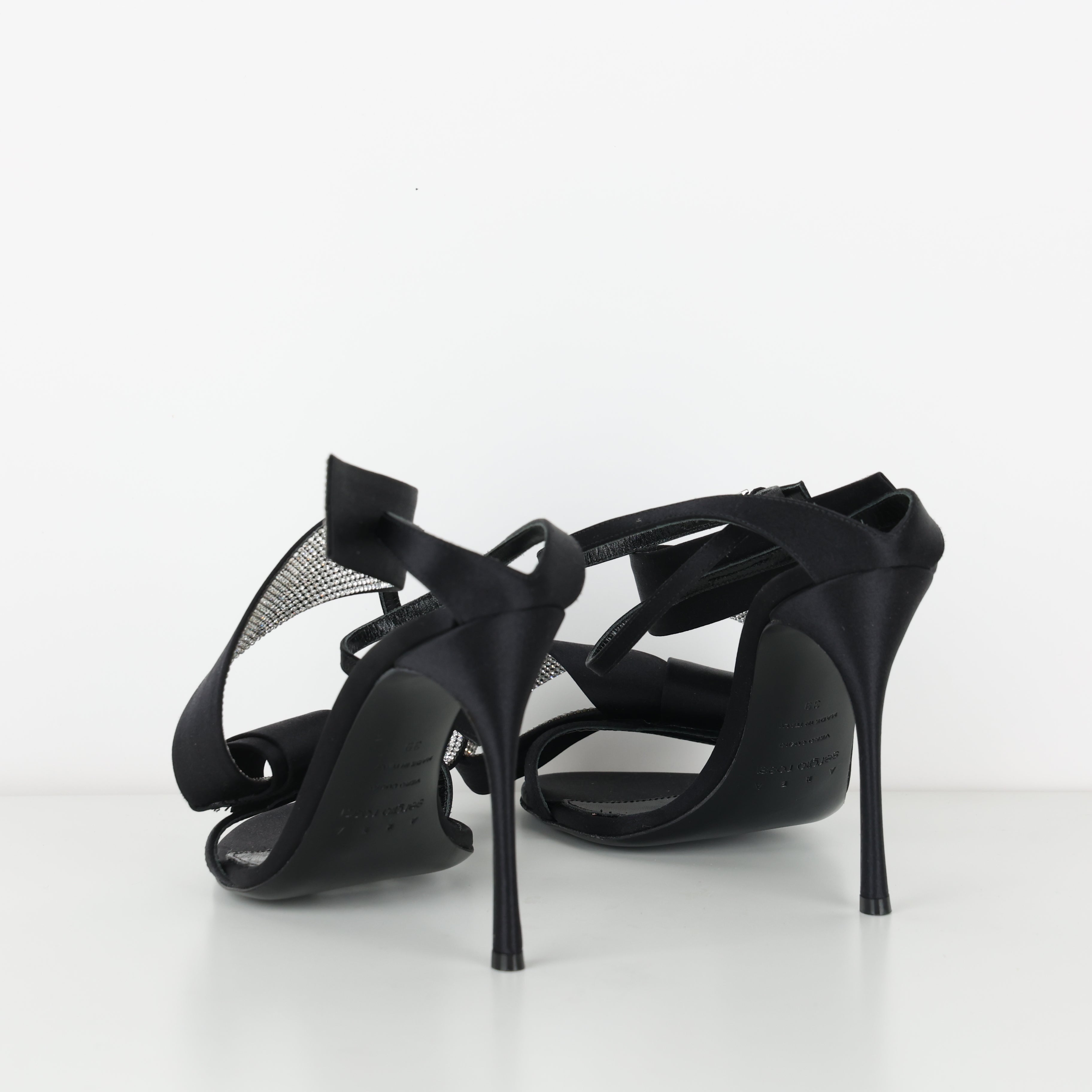 Heels , Shoe Size 39