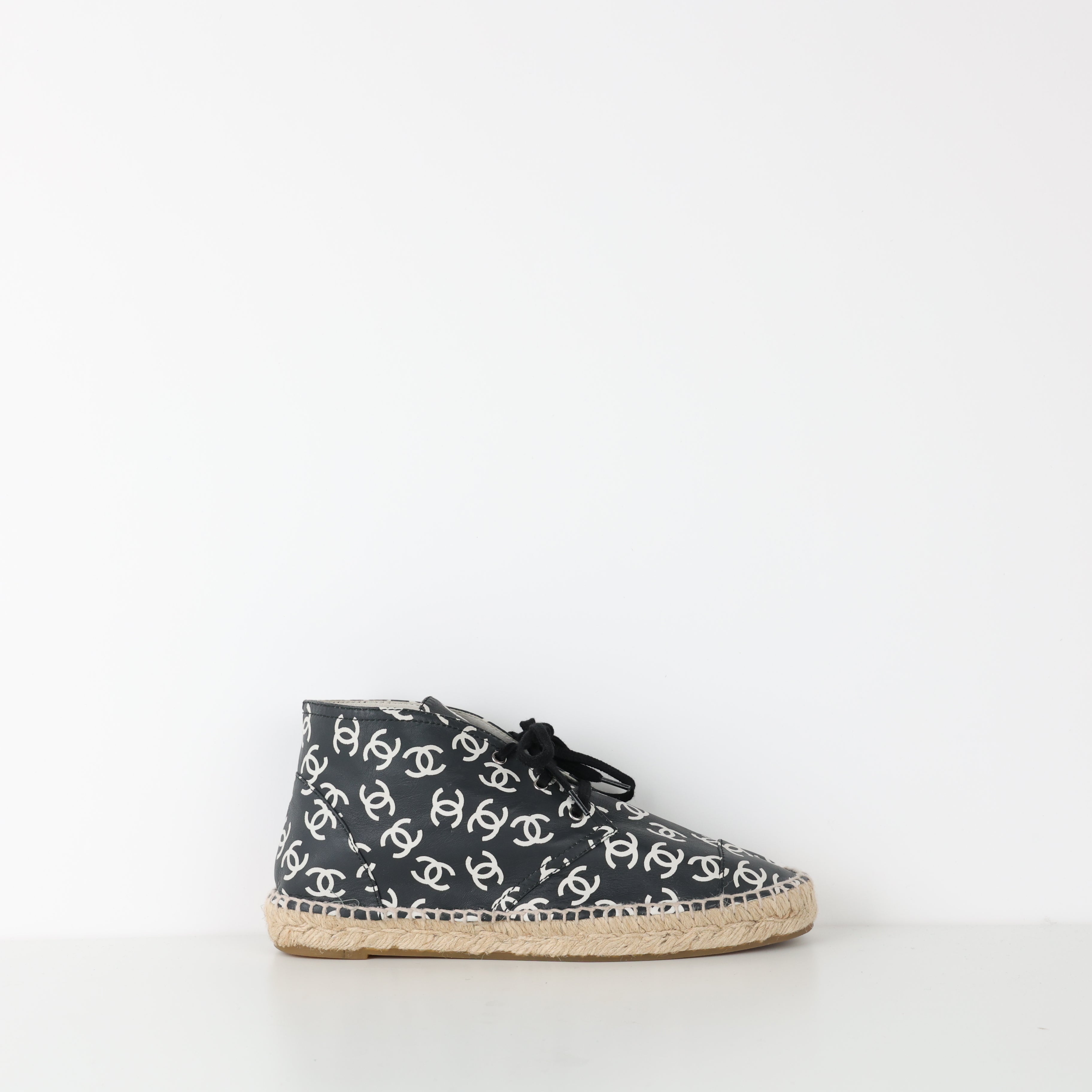 Flats , Shoe Size 38