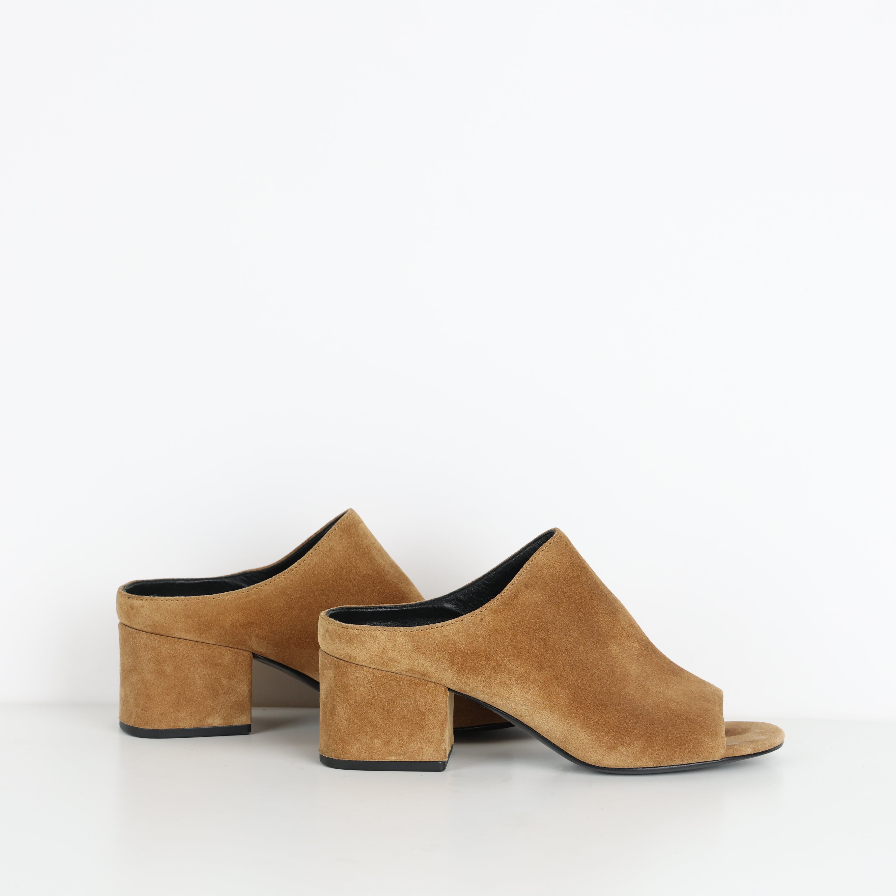 Heels , Shoe Size 37