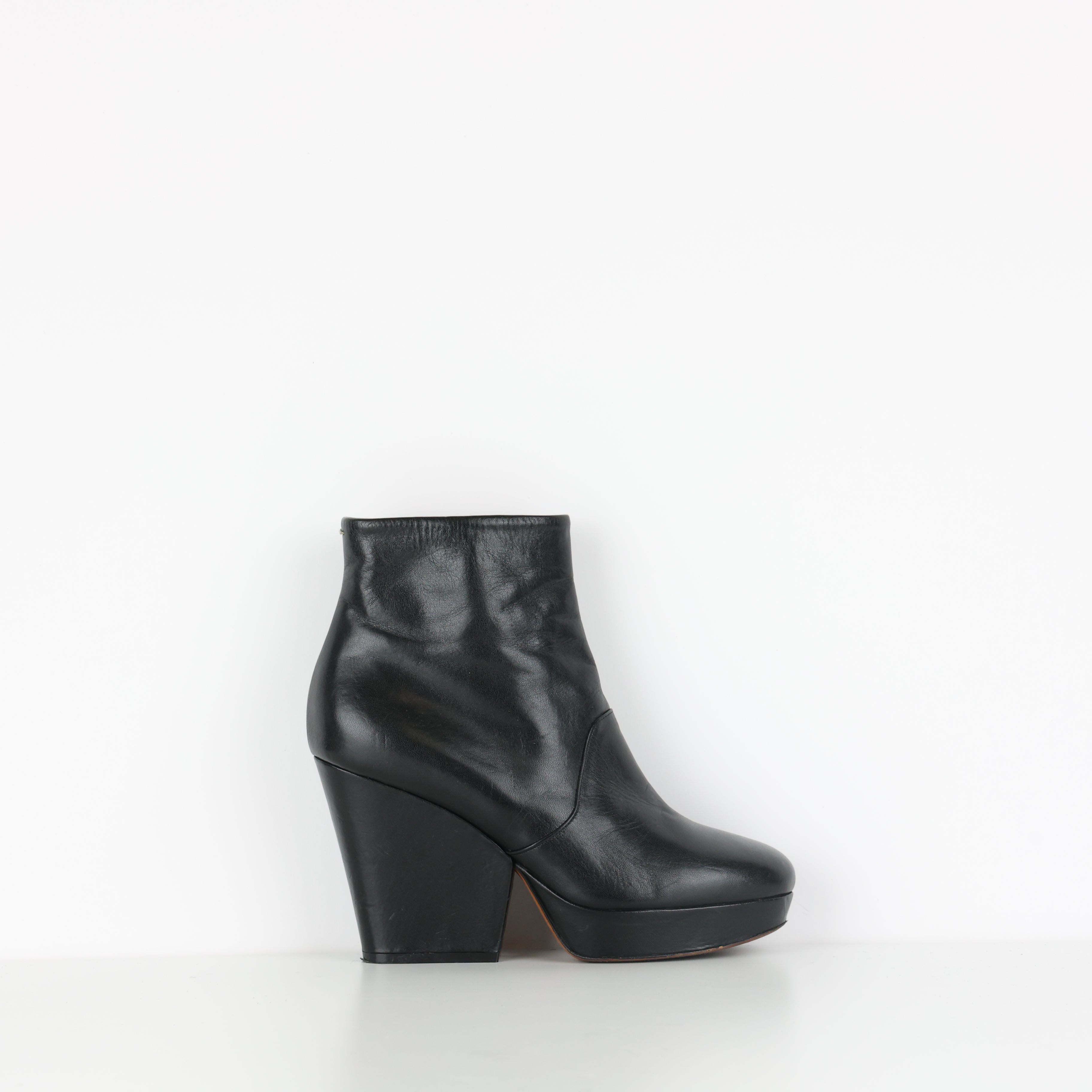 Boots , Shoe Size 39