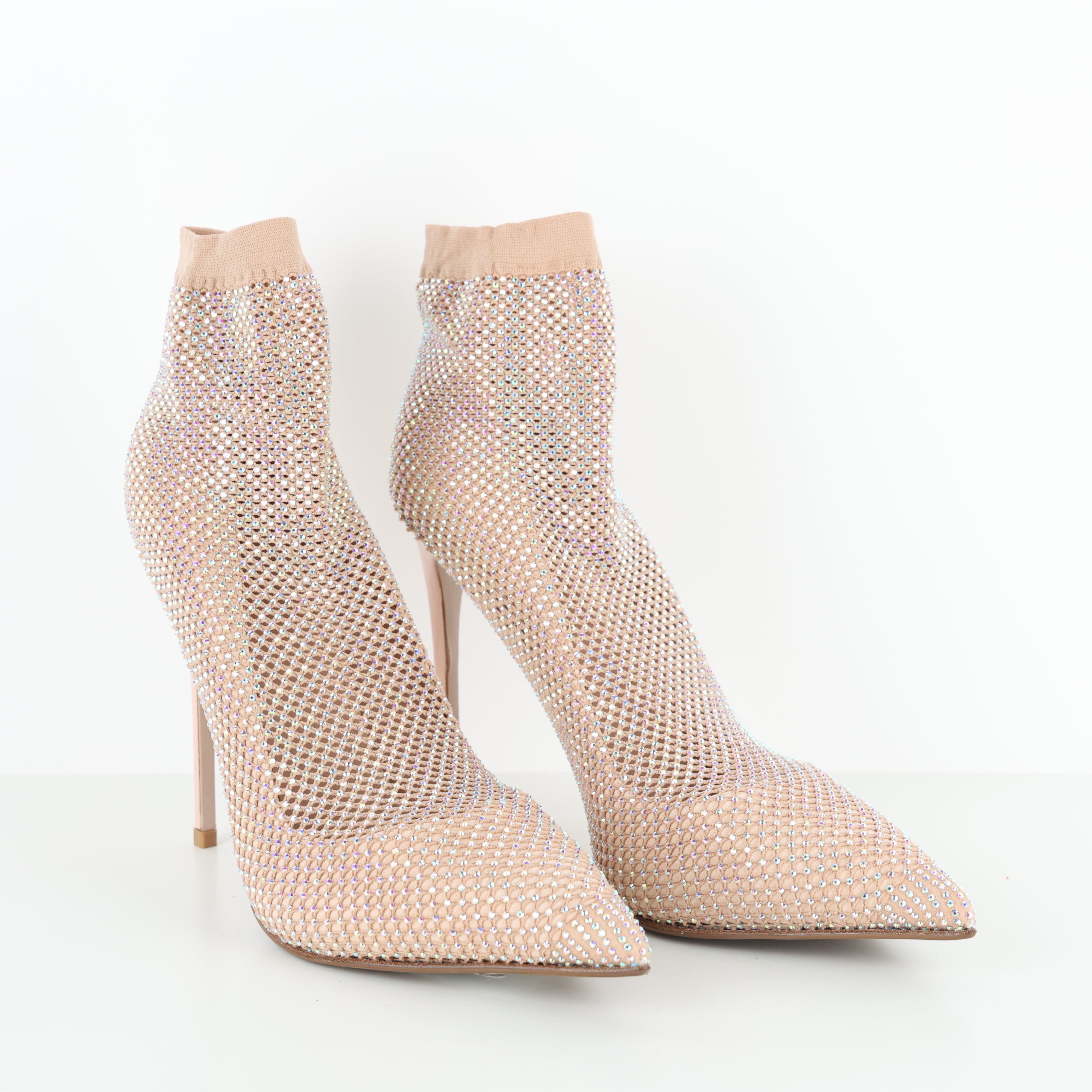 Heels , Shoe Size 39.5