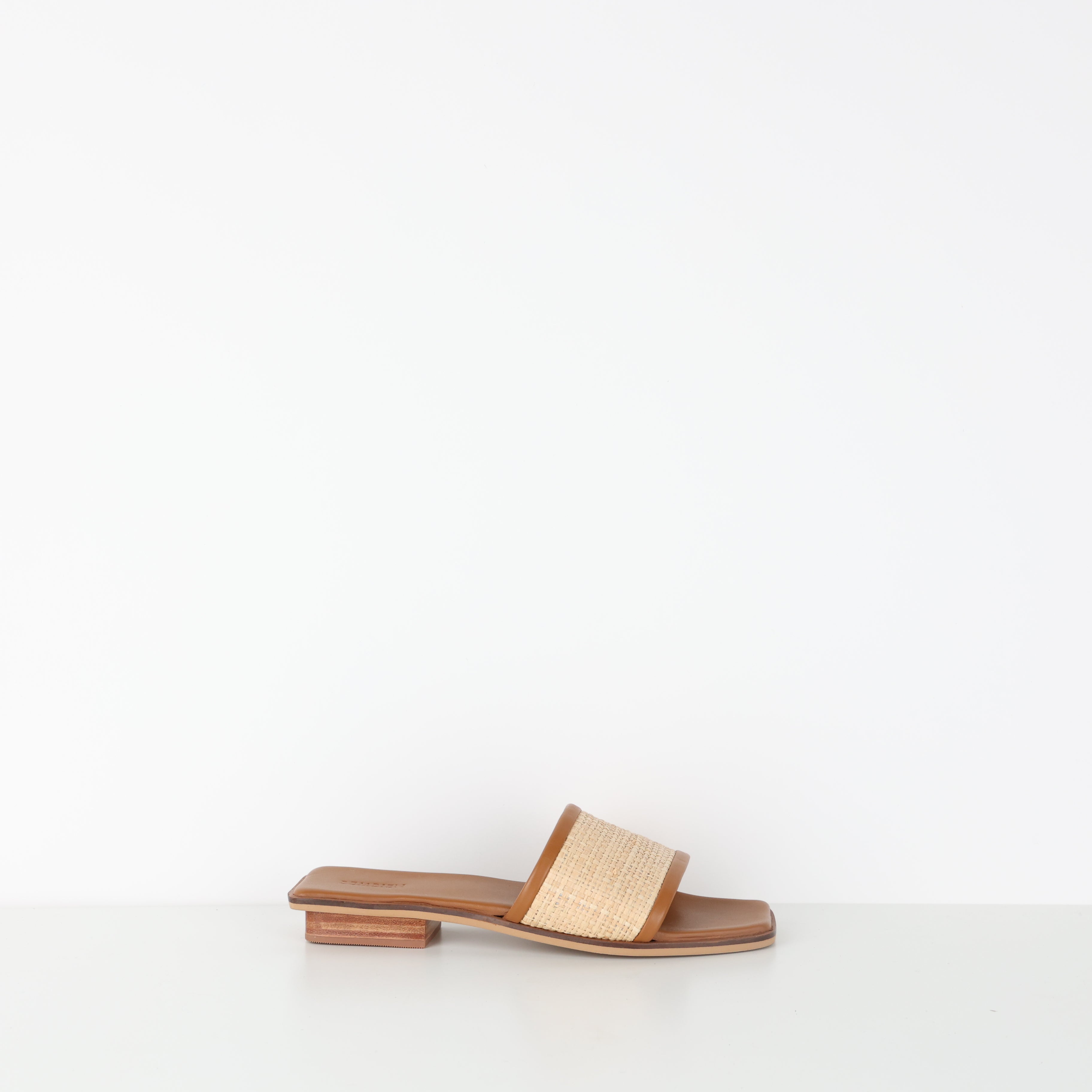 Flats , Shoe Size 39