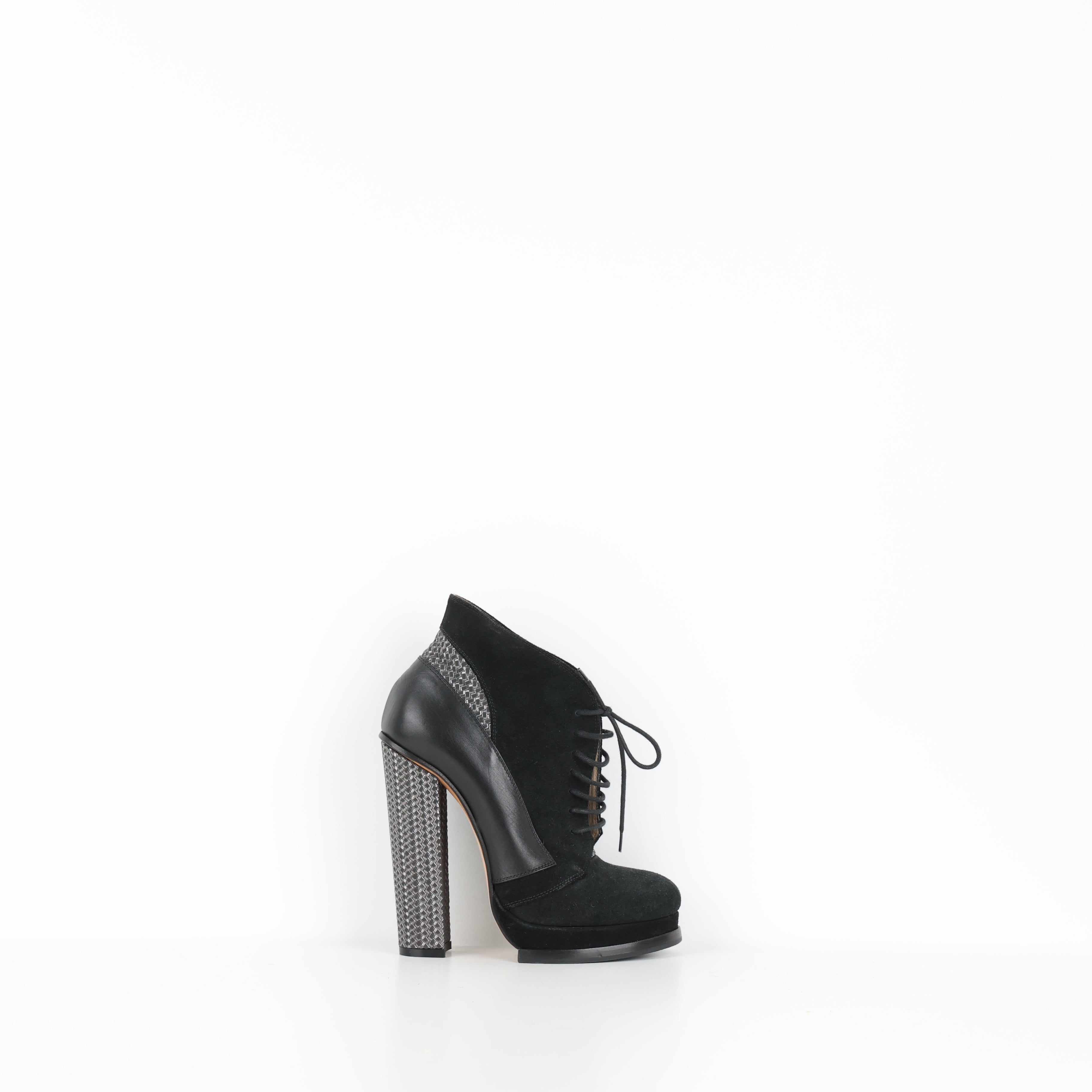 Boots , Shoe Size 39