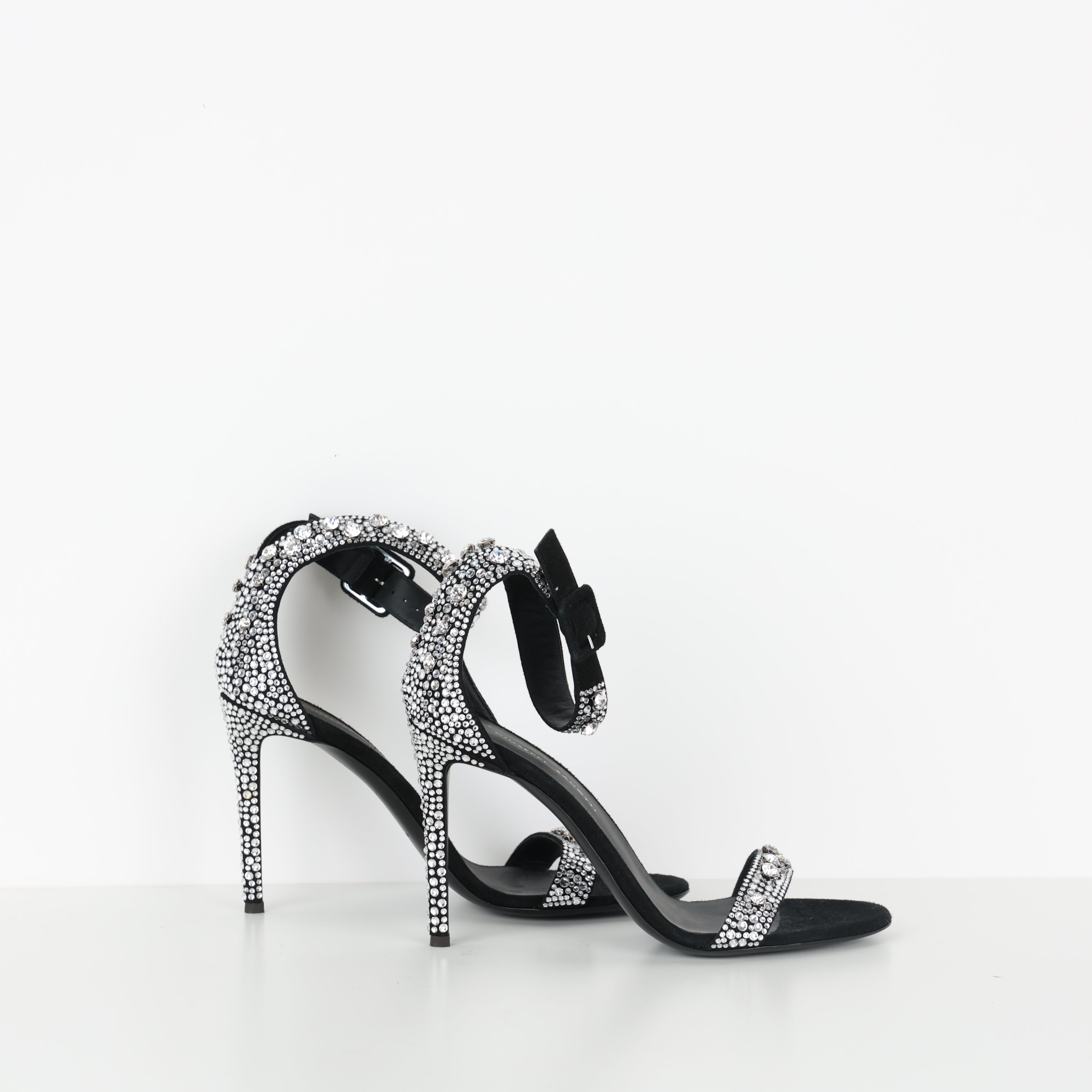Heels , Shoe Size 39