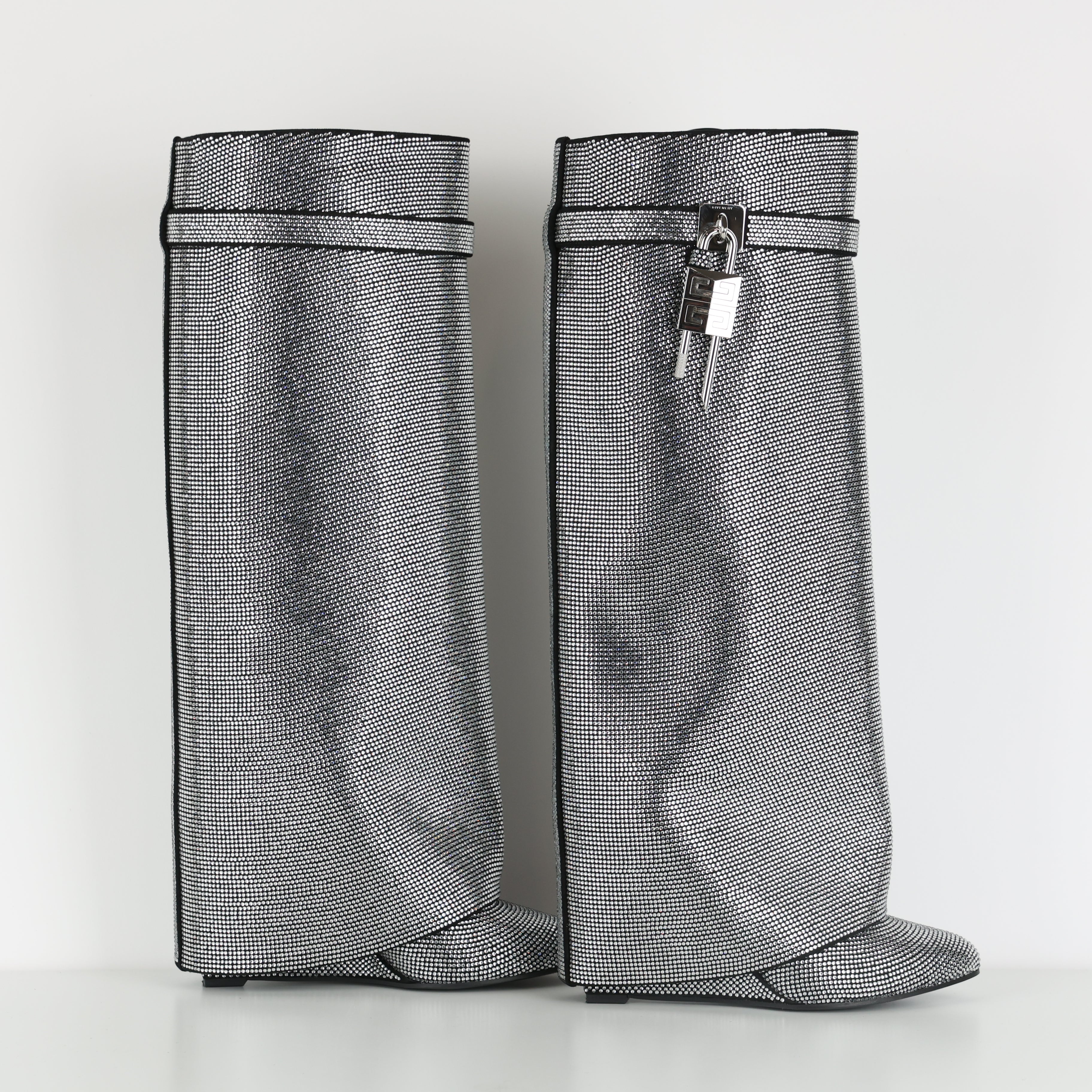 Boots , Shoe Size 39