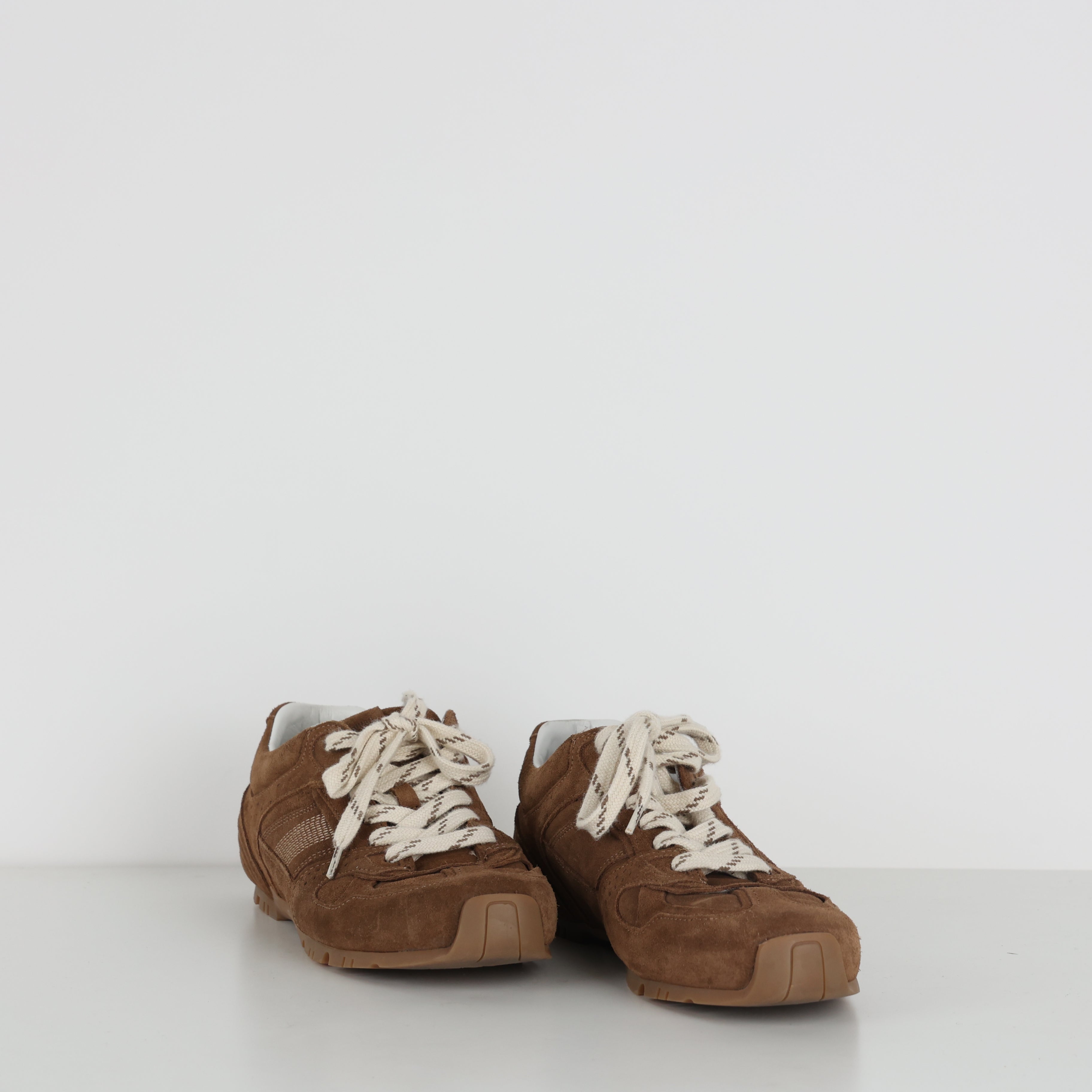 Trainers , Shoe Size 39
