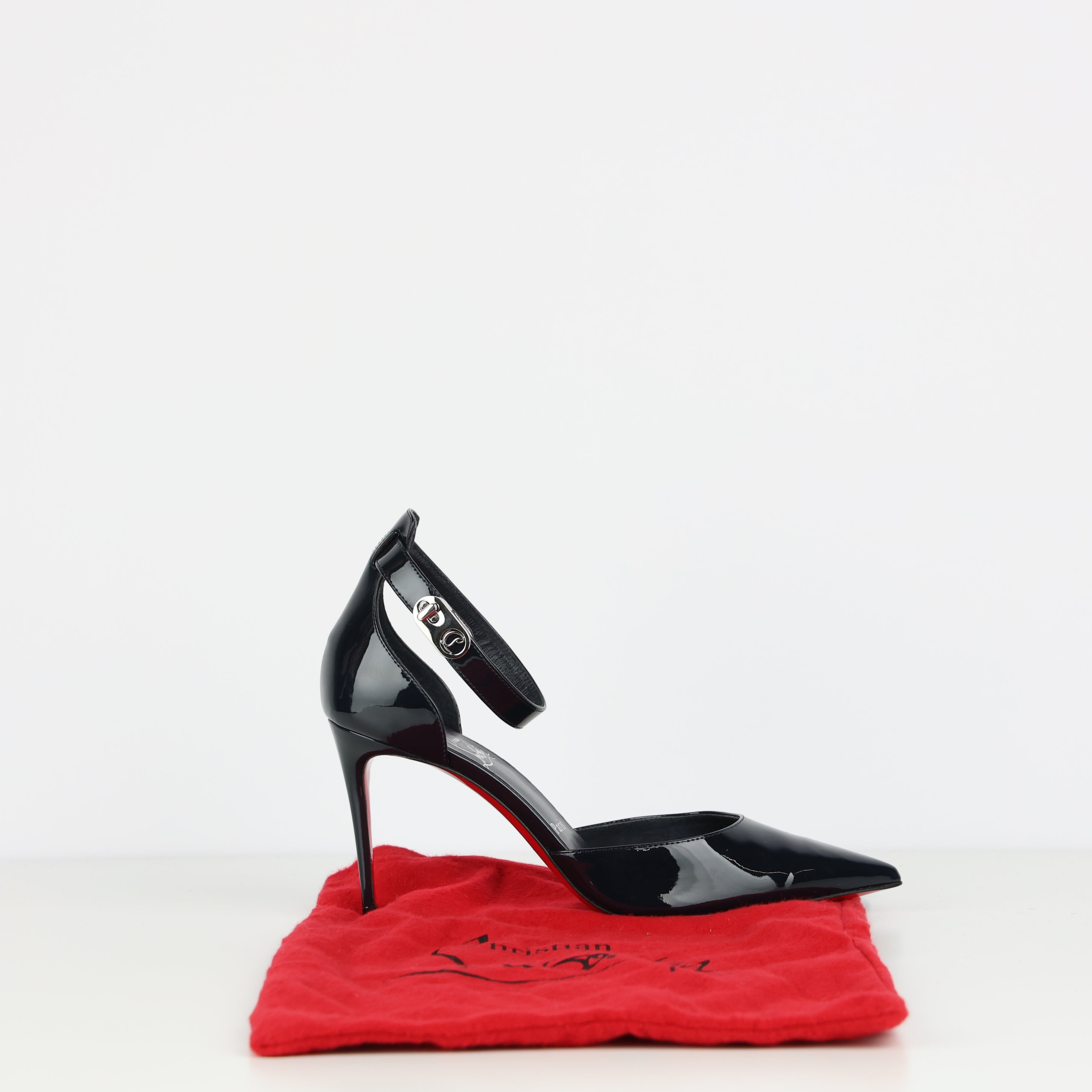 Heels , Shoe Size 37