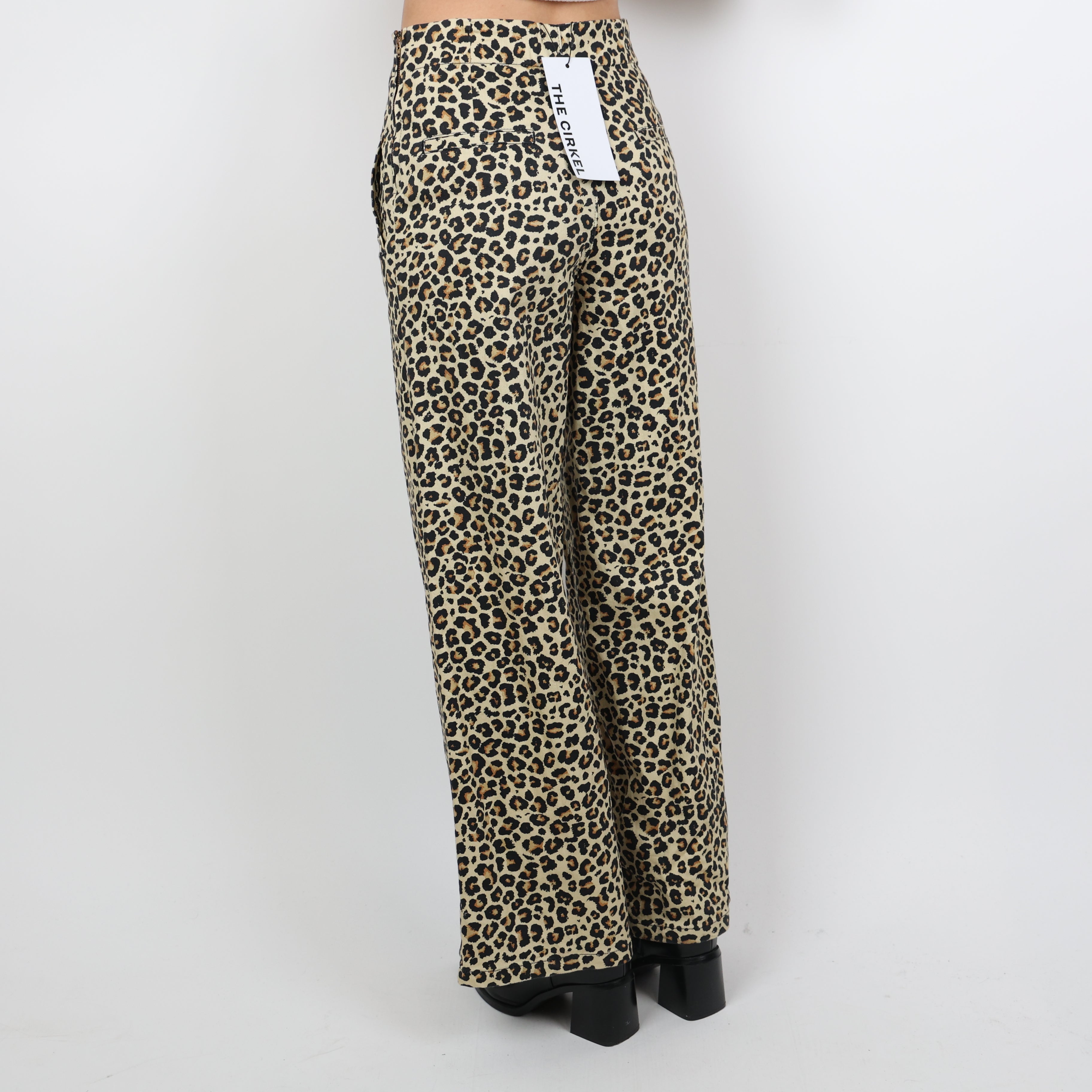 Trousers, Waist 28