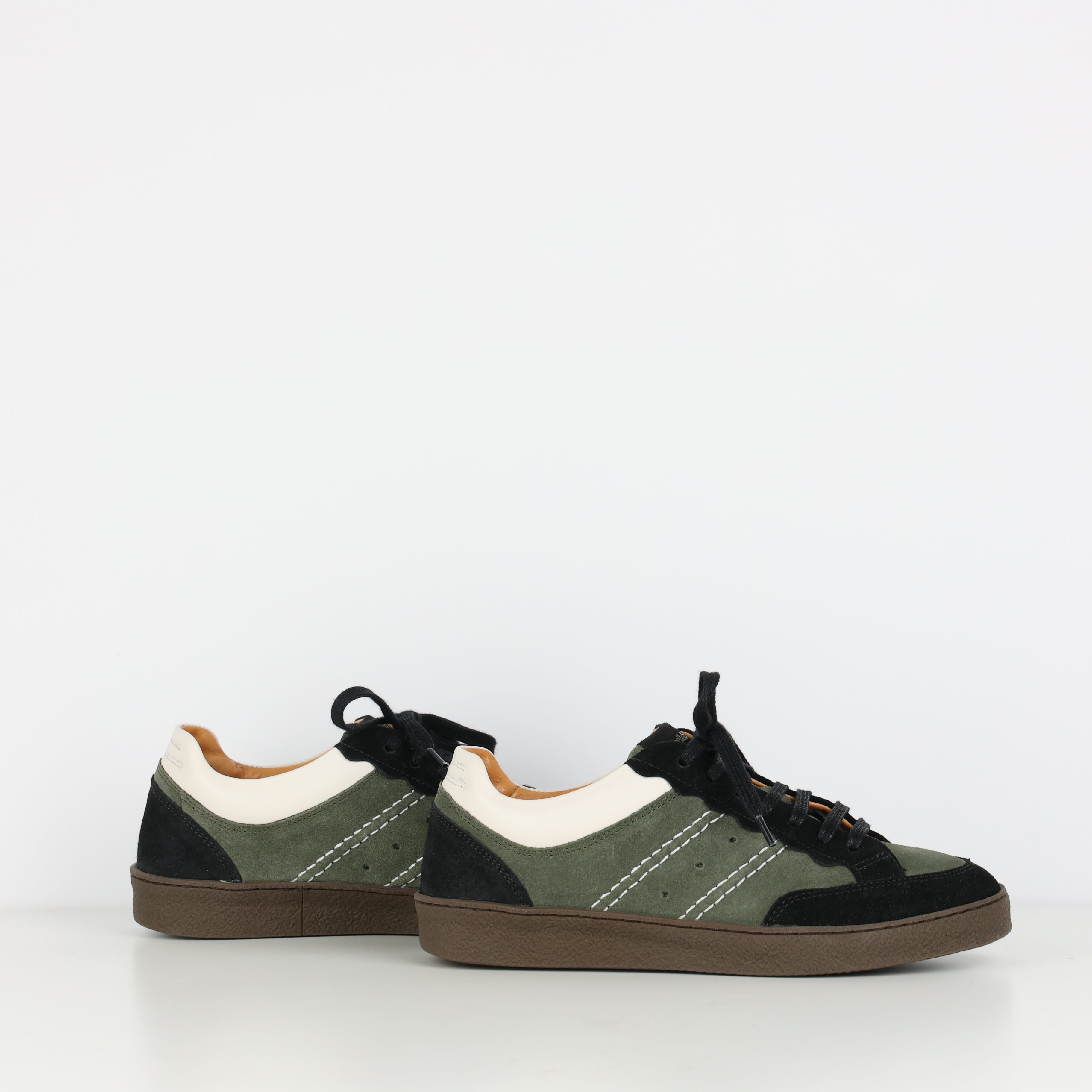 Trainers , Shoe Size 37