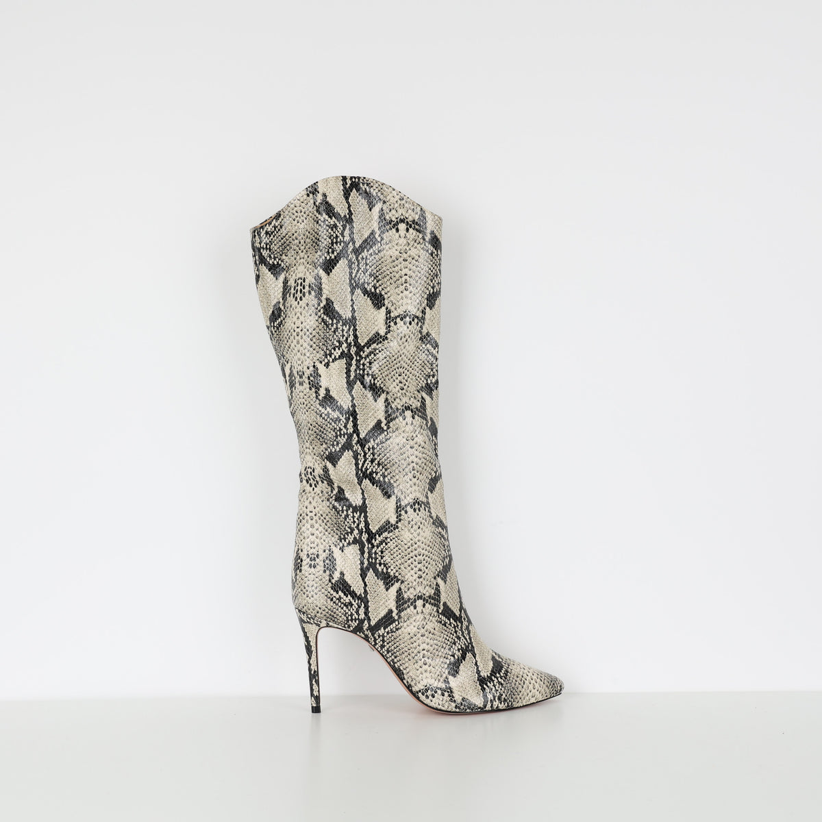 Schutz , Shoe Size 40 — The Cirkel