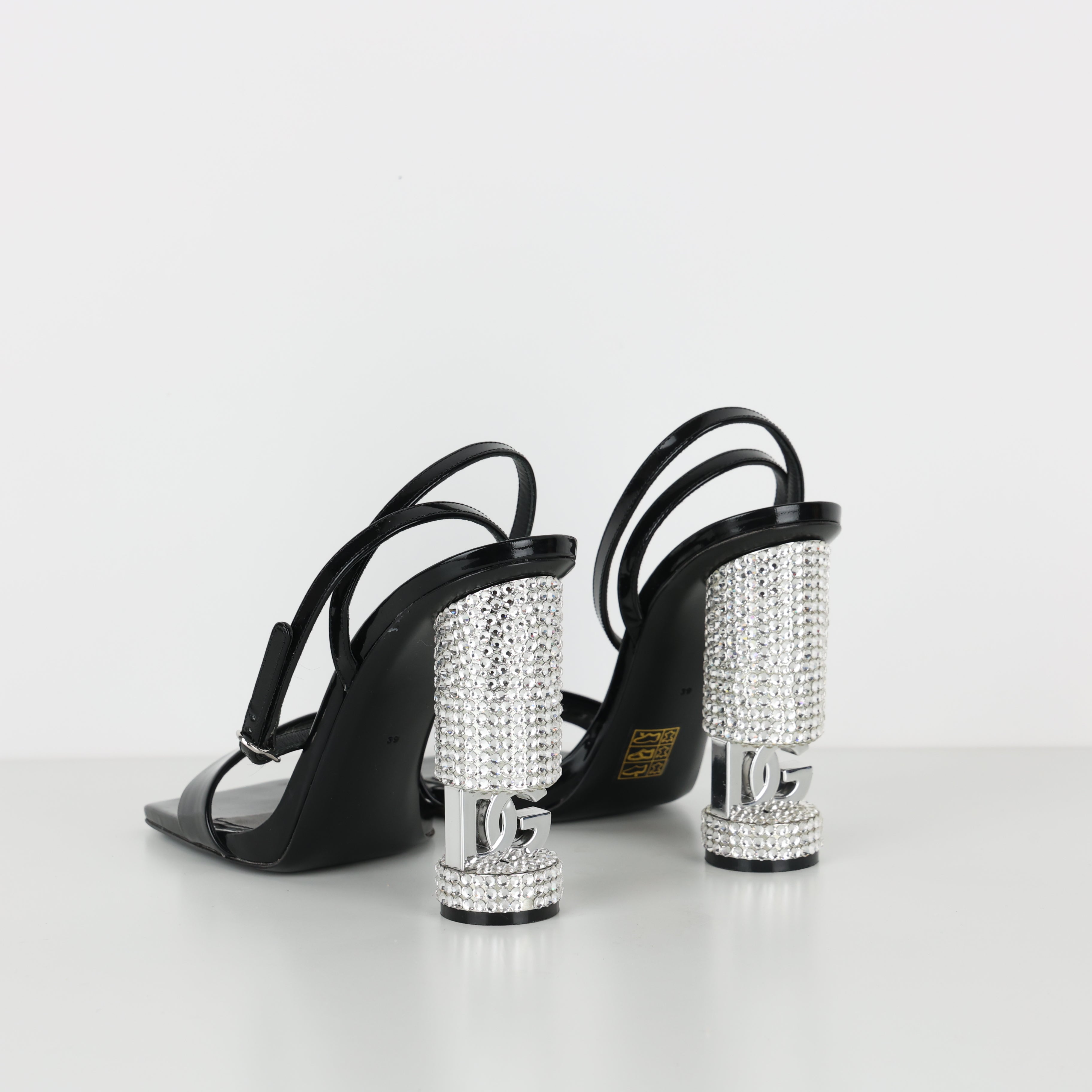 Heels , Shoe Size 39
