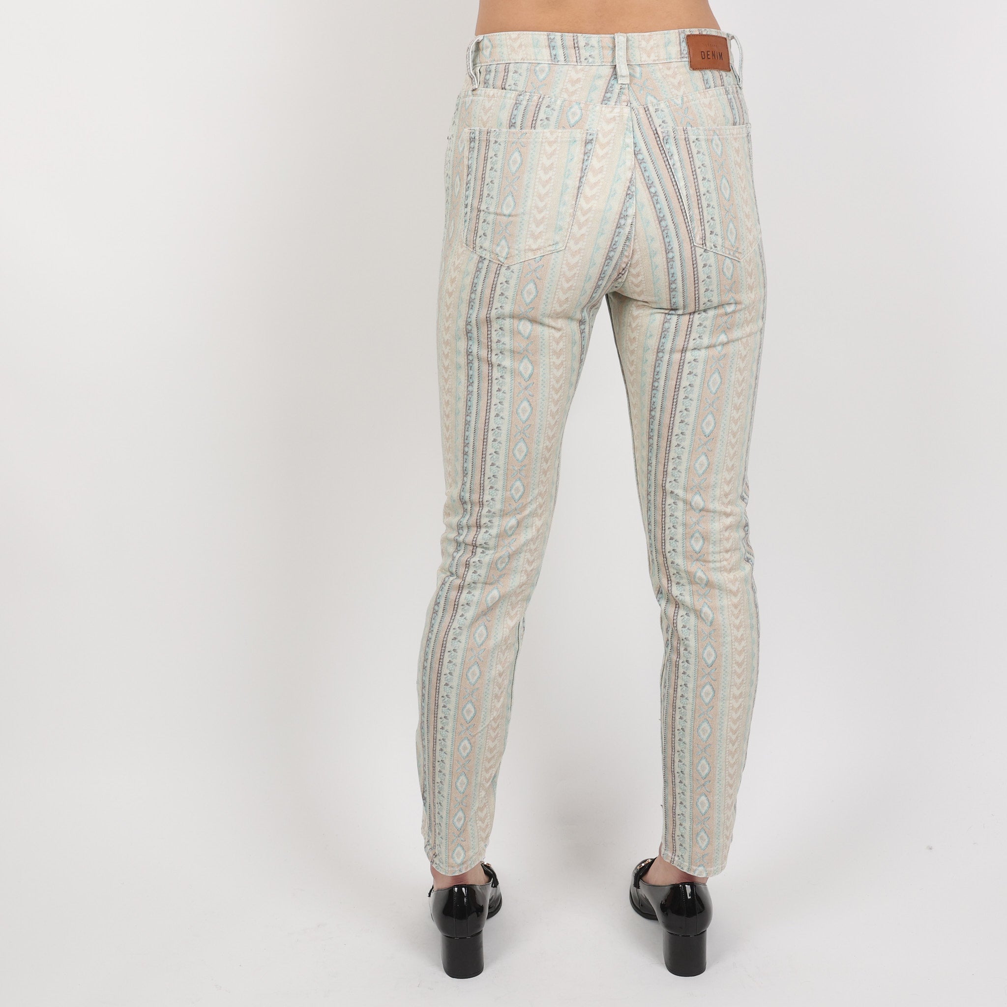 Jeans, Waist 28