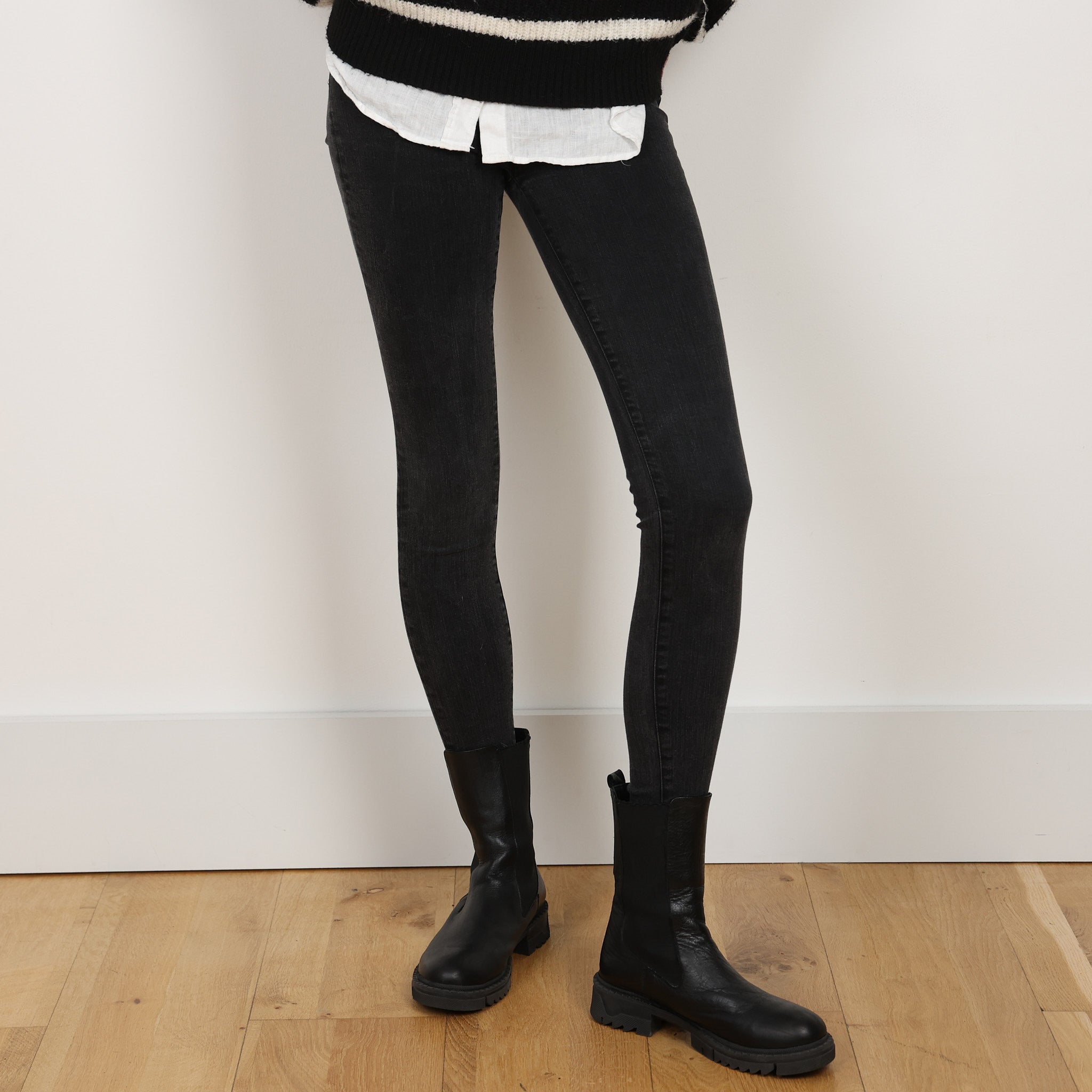 Jeans, Waist 26