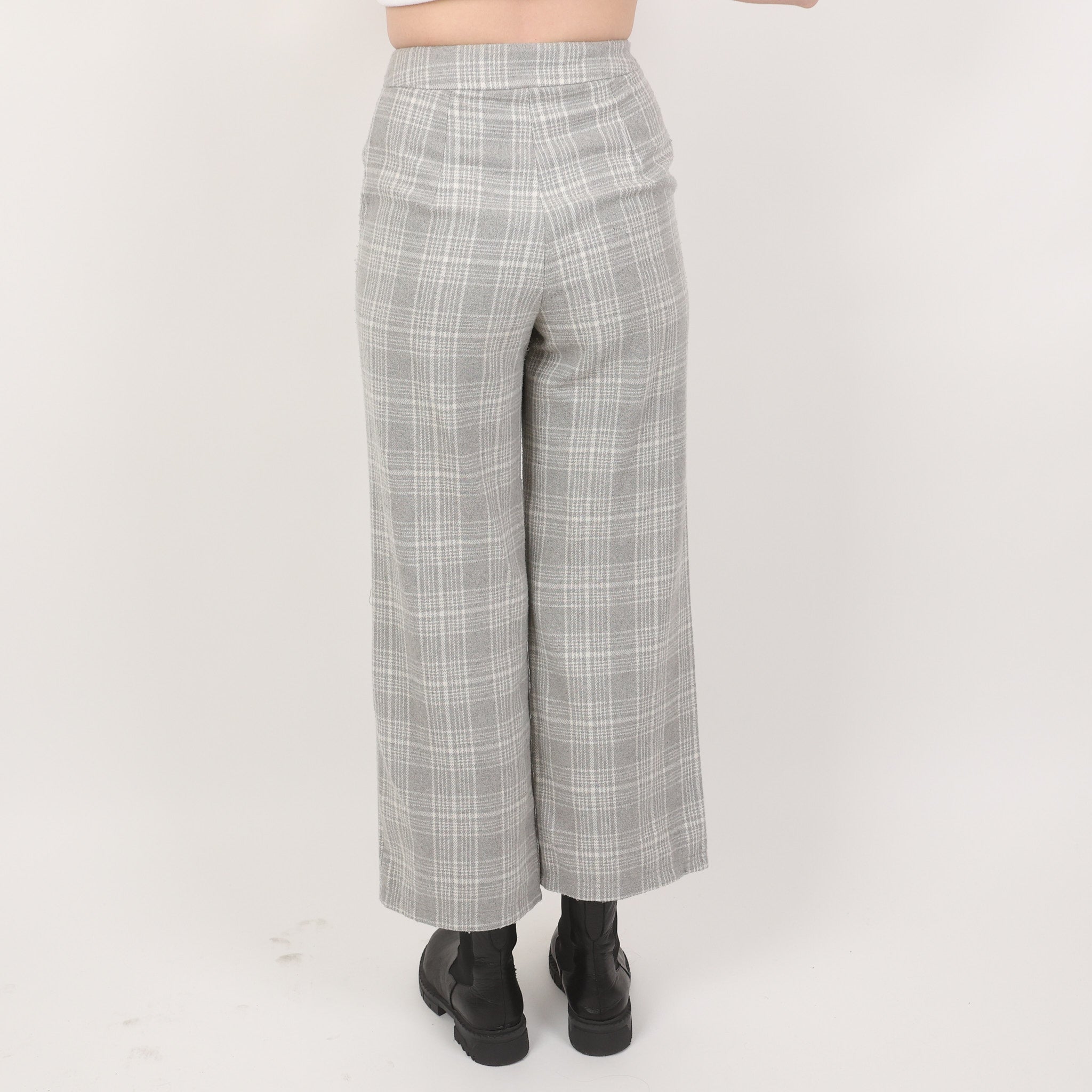 Trousers, UK Size 6